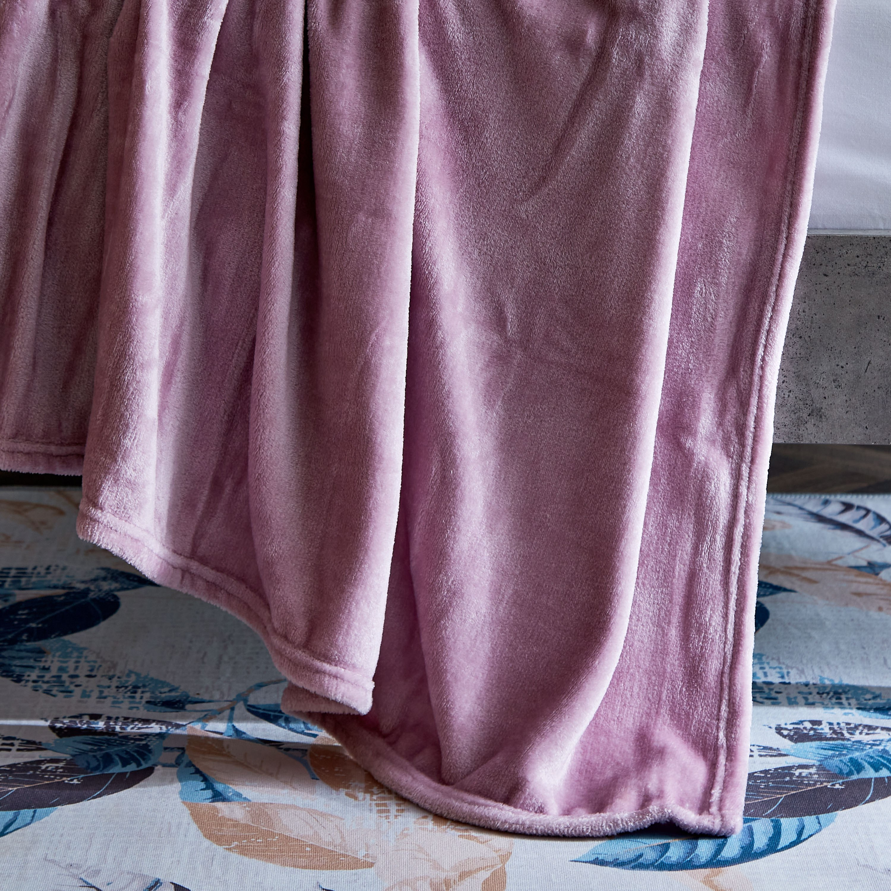 Nova Solid Flannel Queen Blanket - 200x220 cm-hbxhomeware-hbxbedroom-image-5