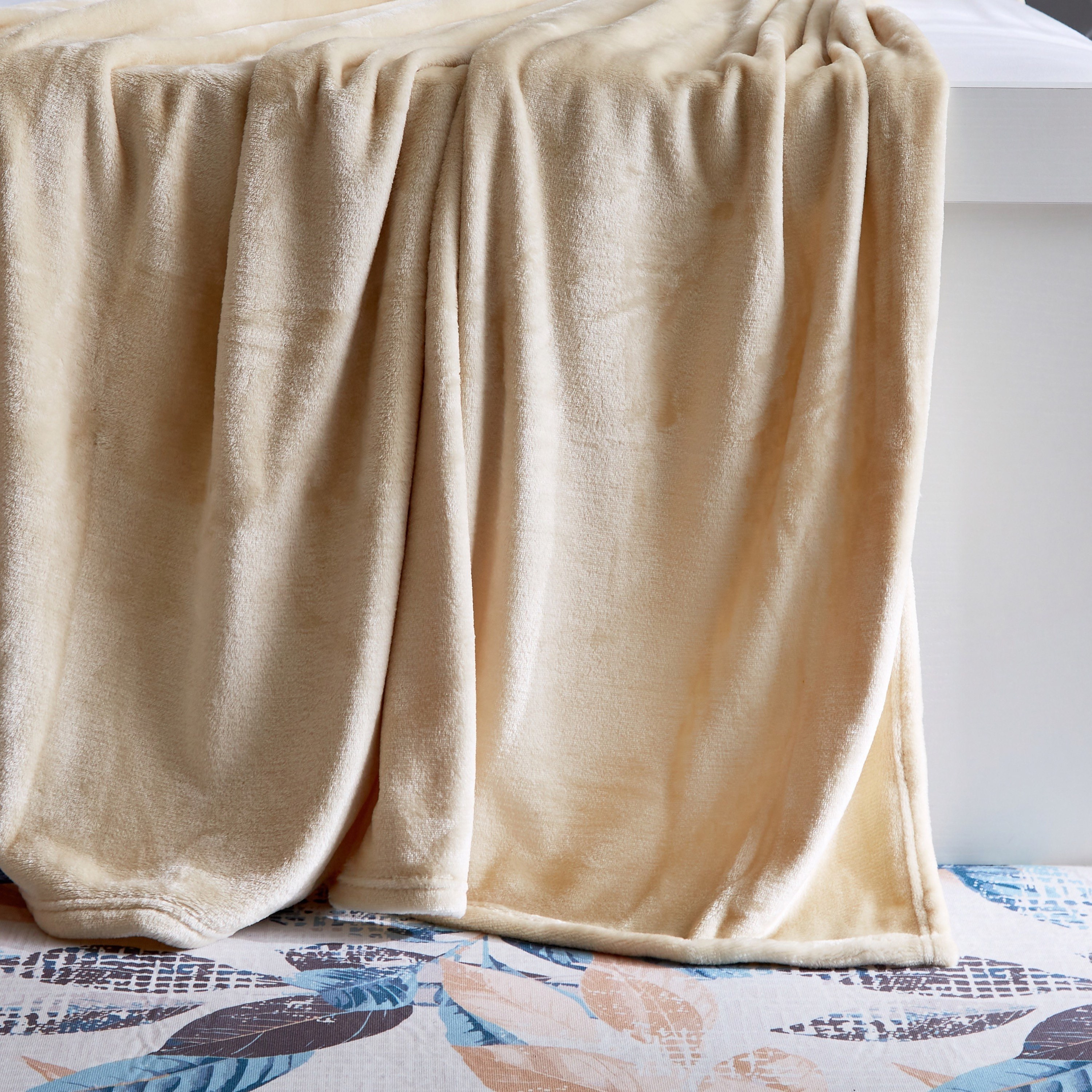 بطانية فلانيل مزدوجة سادة من نوفا - 140x200 سم-hbxhomeware-hbxbedroom-image-4