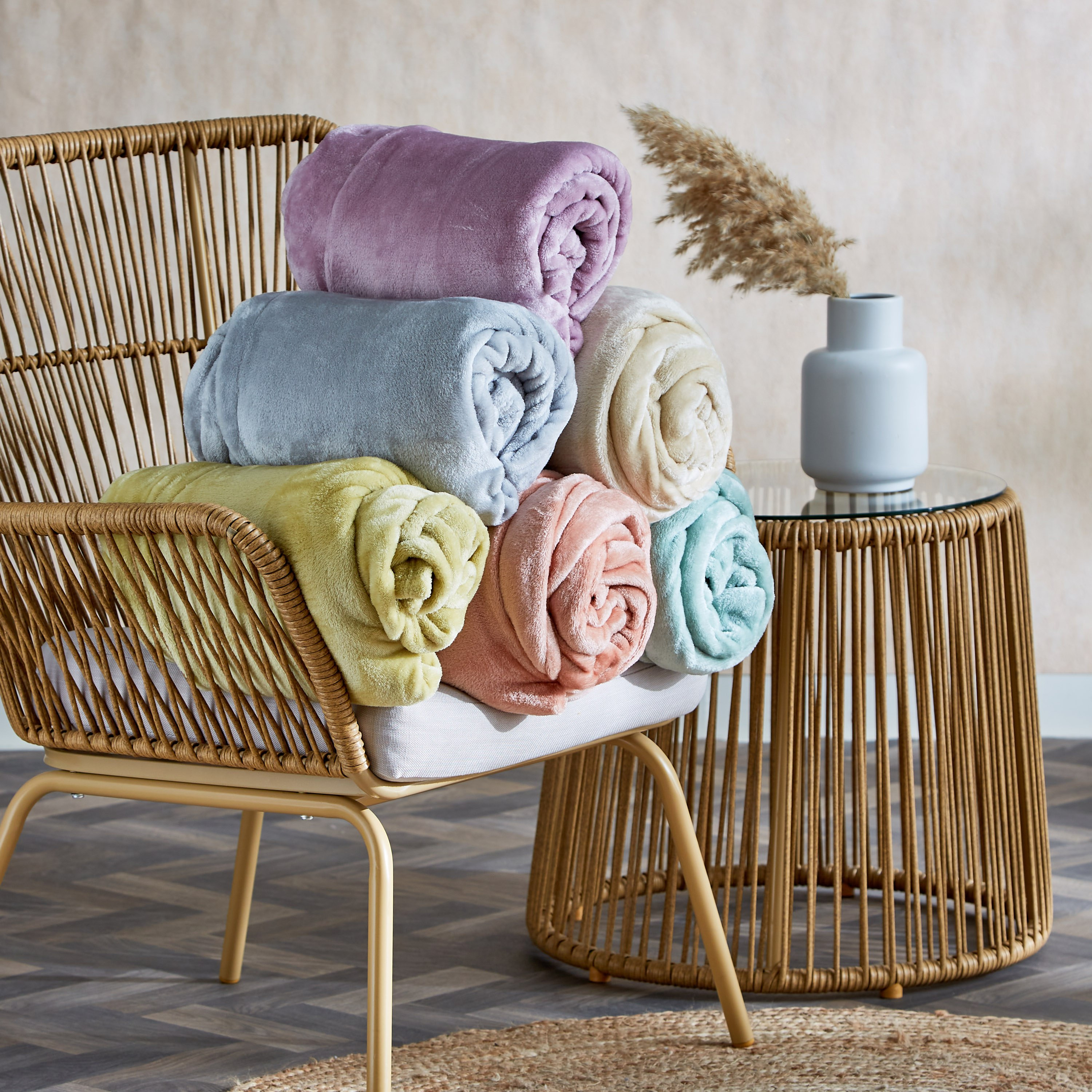 بطانية كوين فلانيل سادة من نوفا - 200x220 سم-hbxhomeware-hbxbedroom-image-7