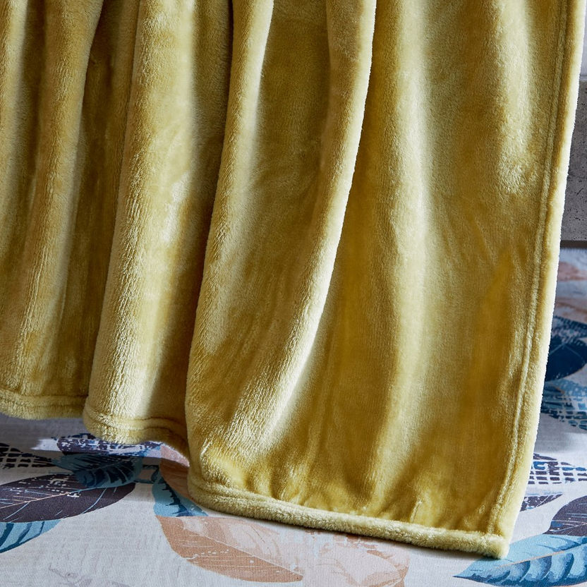Nova Solid Twin Flannel Blanket - 140x200 cm-Blankets-image-3