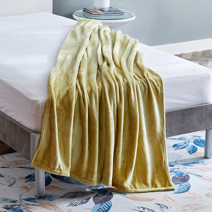 Nova Solid Flannel Queen Blanket - 200x220 cm