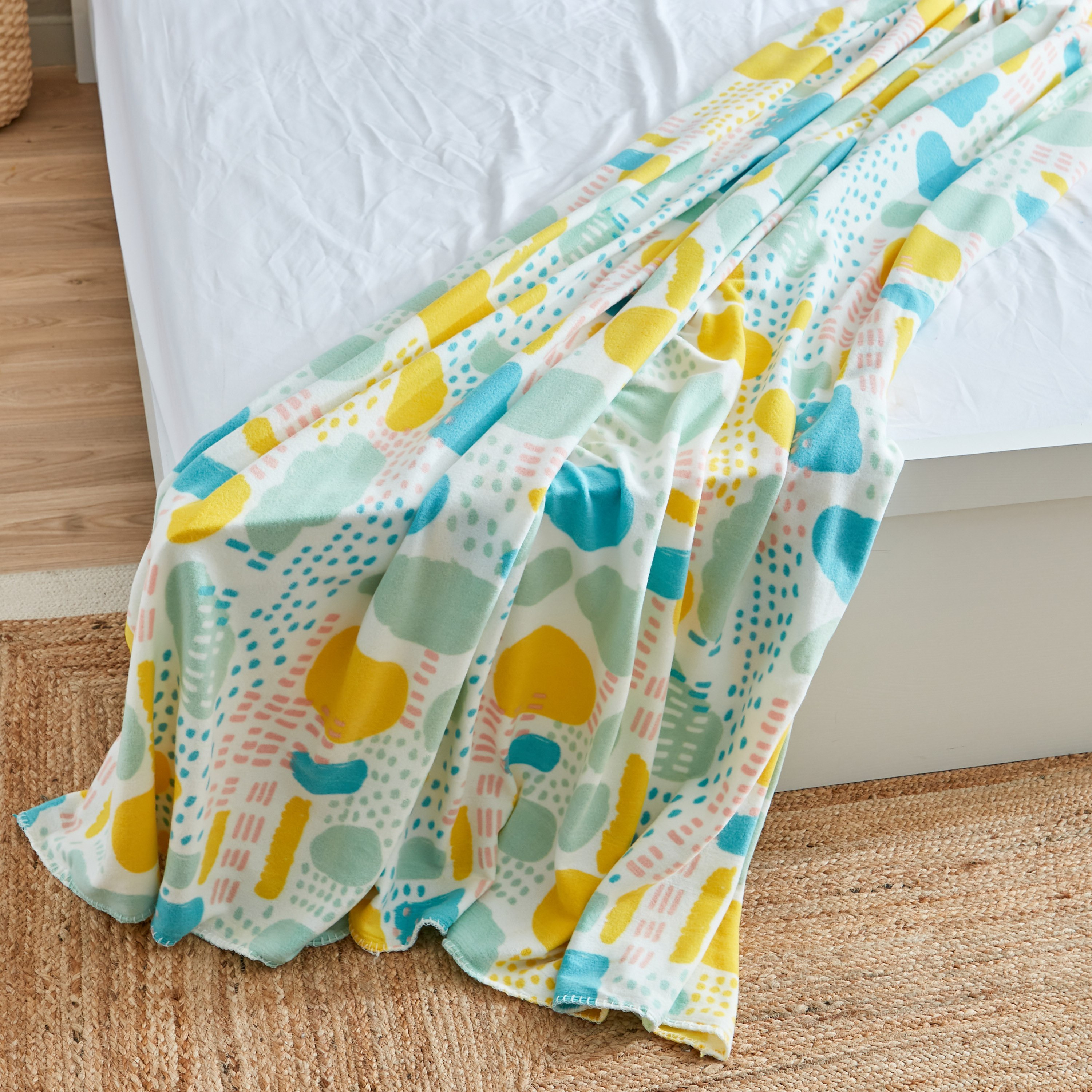 بطانية صوف بولار كوين بطبعات لويس من أتلانتا - 220x200 سم-hbxhomeware-hbxbedroom-image-4