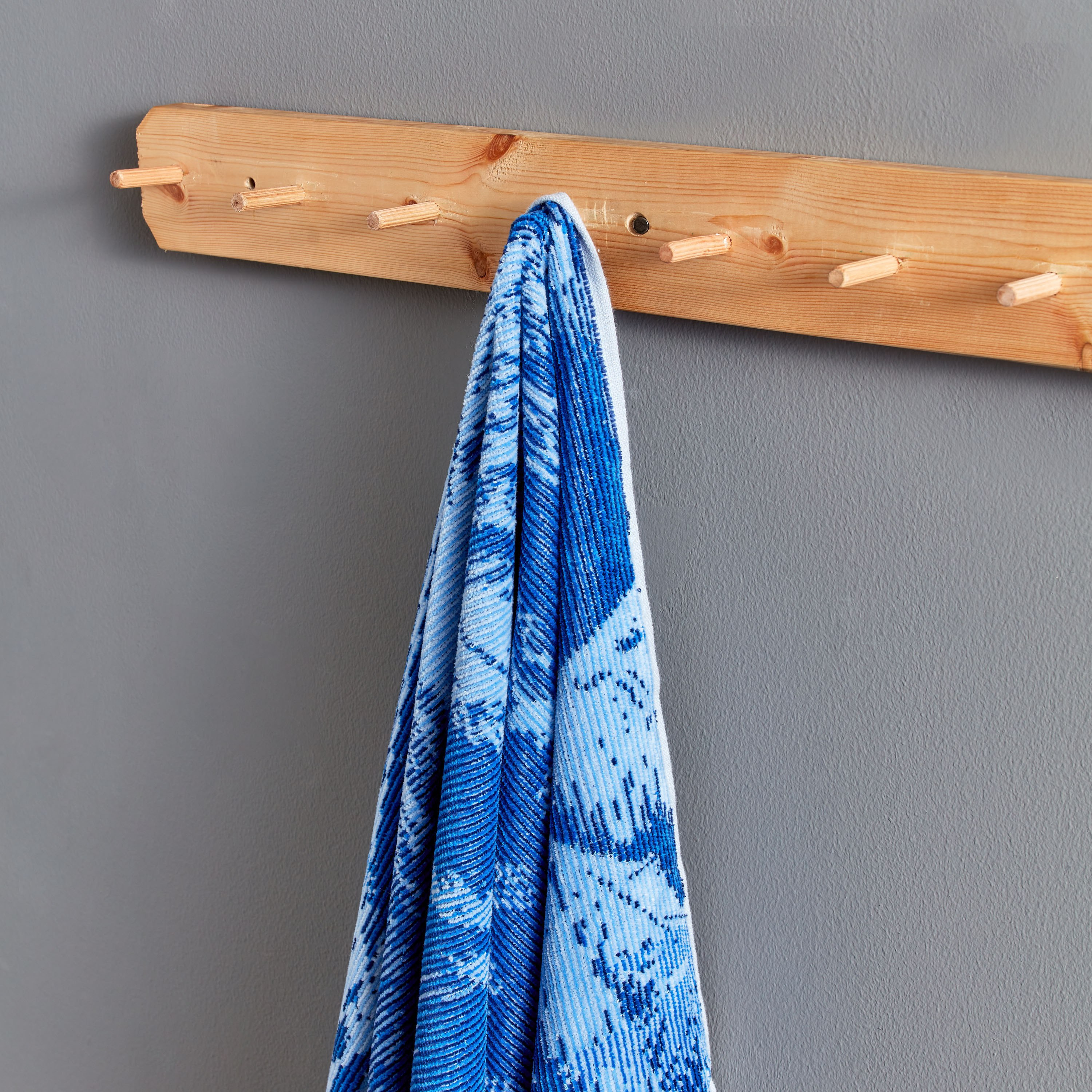 منشفة شاطئ قطنية بتصميم نخلة من فيفيد - 86x160 سم-hbxbathroom-bathroomtextiles-image-3