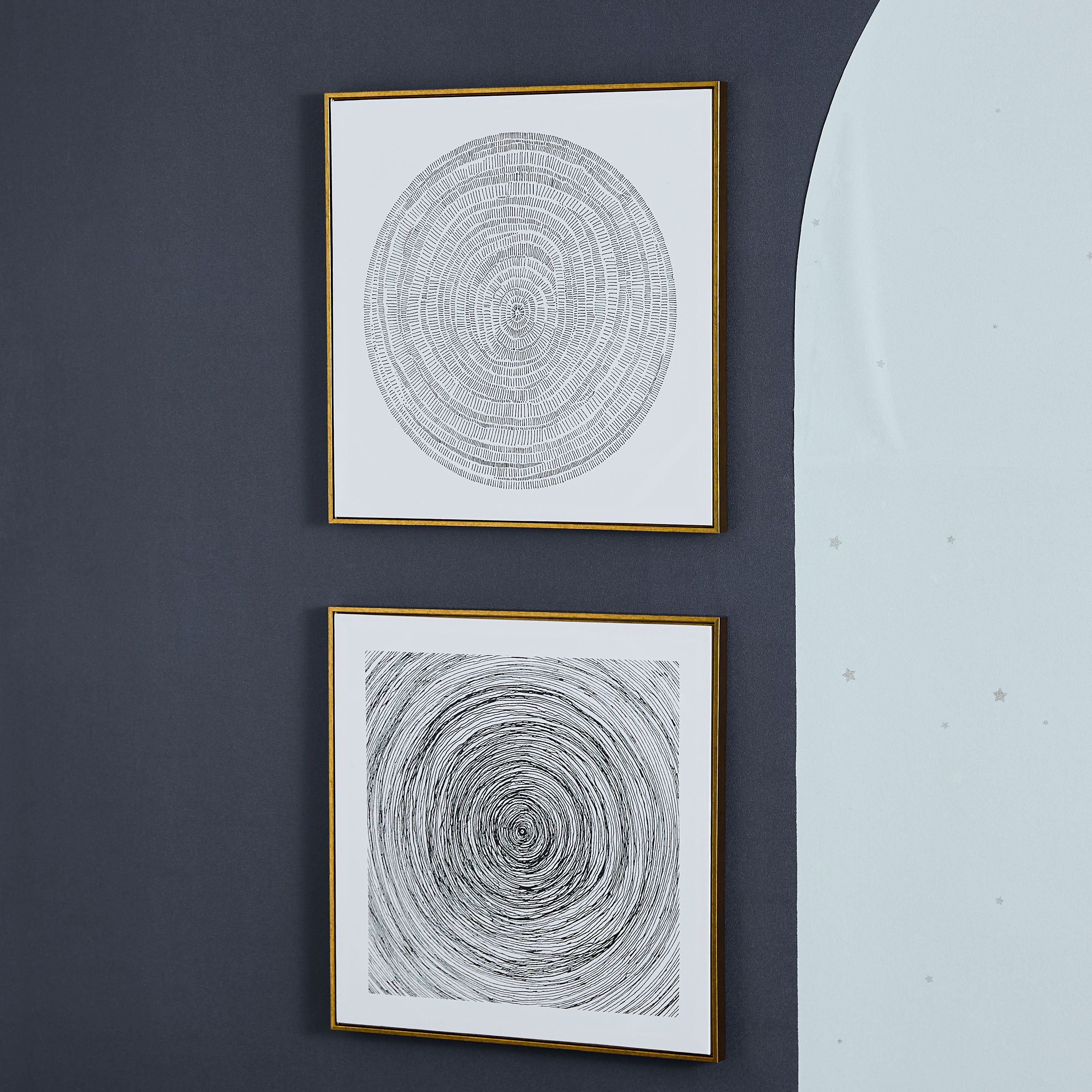 طقم زينة حائط كانفاس مؤطرة بتصميم دوائر قطعتين من جالا - 60x60x2.8 سم-hbxhomeware-hbxdecorandfurnishings-image-2