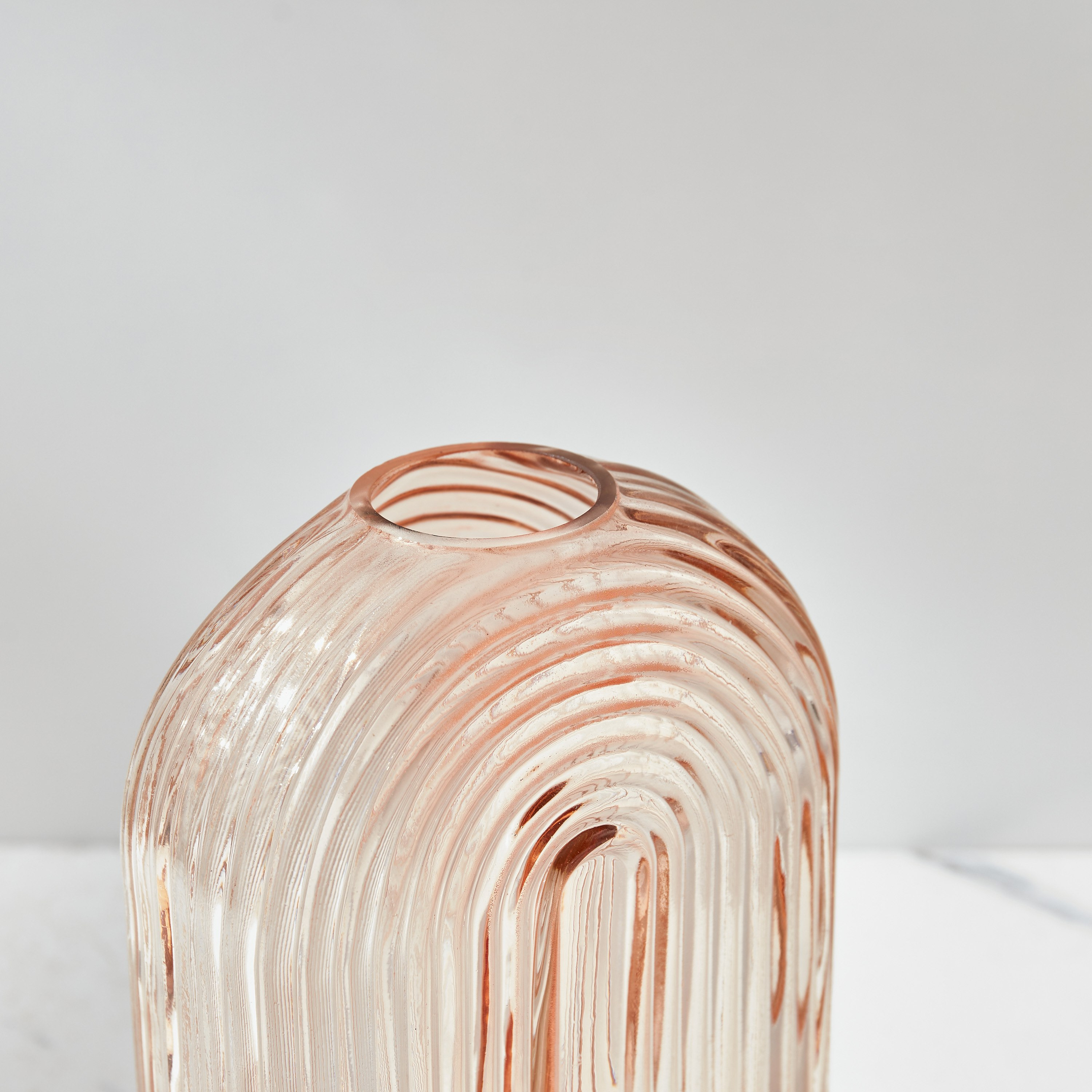 مزهرية زجاج مطلية بالرش من أوريك-hbxbedroom-decorandaccessories-vases-image-3