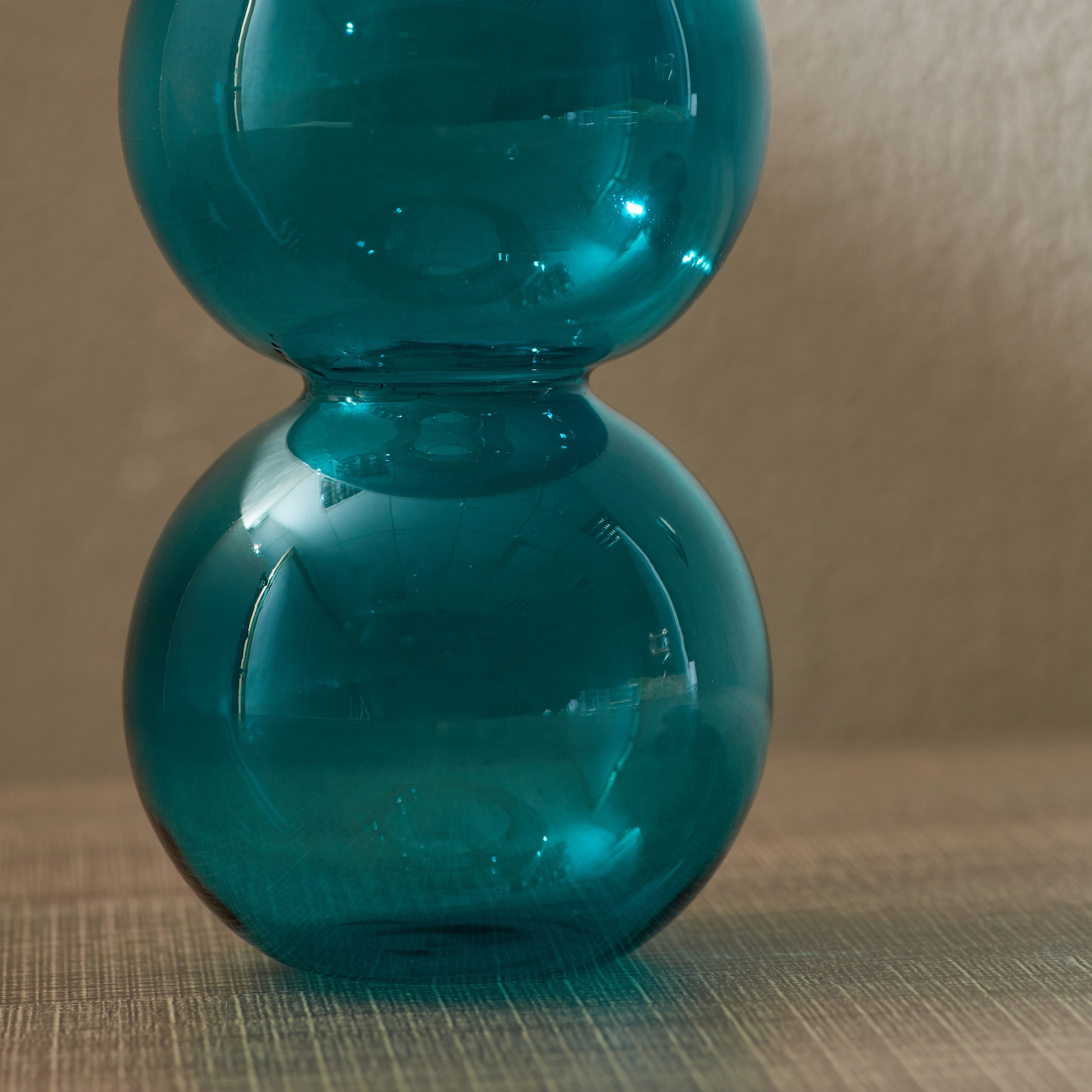 مزهرية زجاج مرشوشة بـ3 كرات من أوريك-hbxbedroom-decorandaccessories-vases-image-4