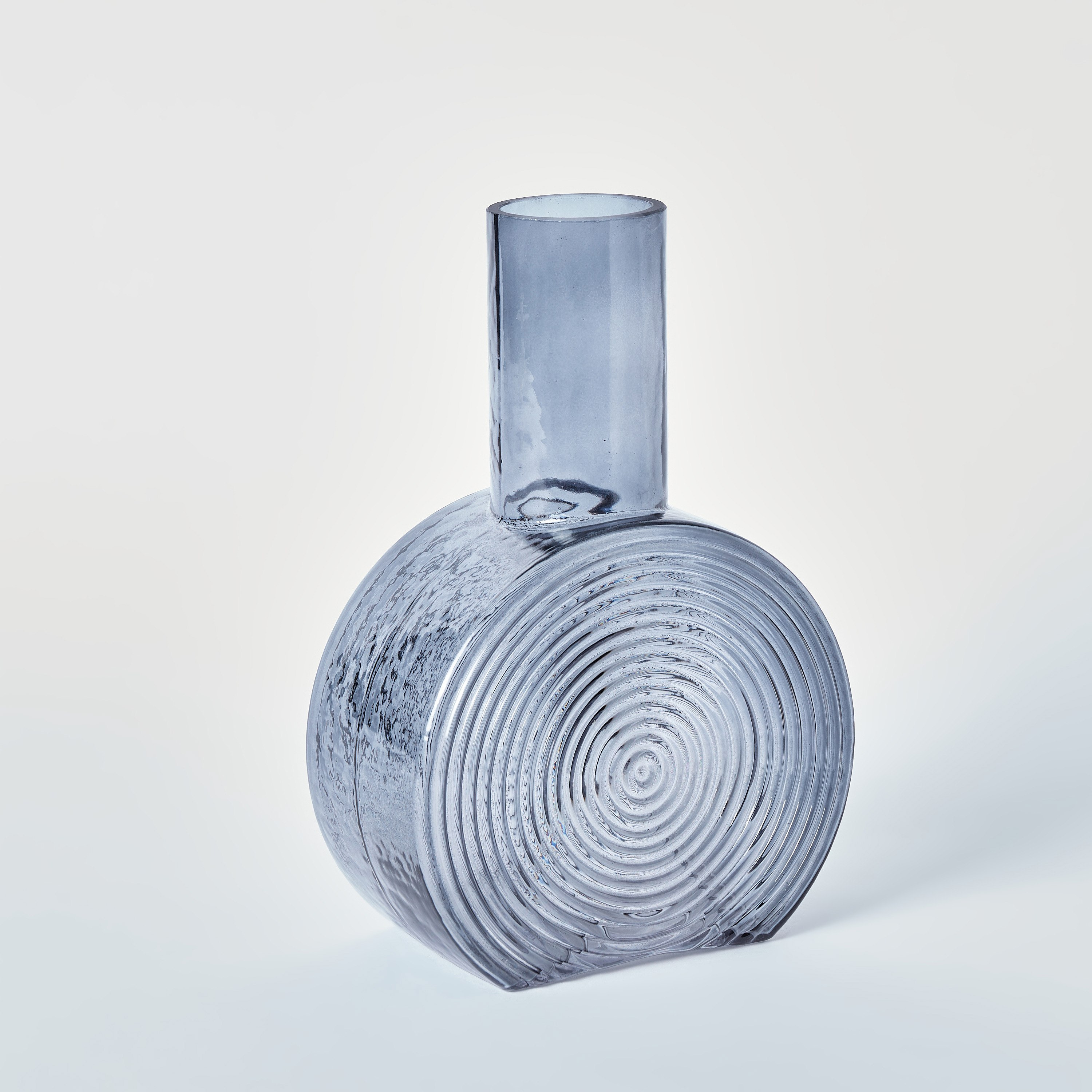 مزهرية زجاجية مضلعة من أوريك-hbxbedroom-decorandaccessories-vases-image-5