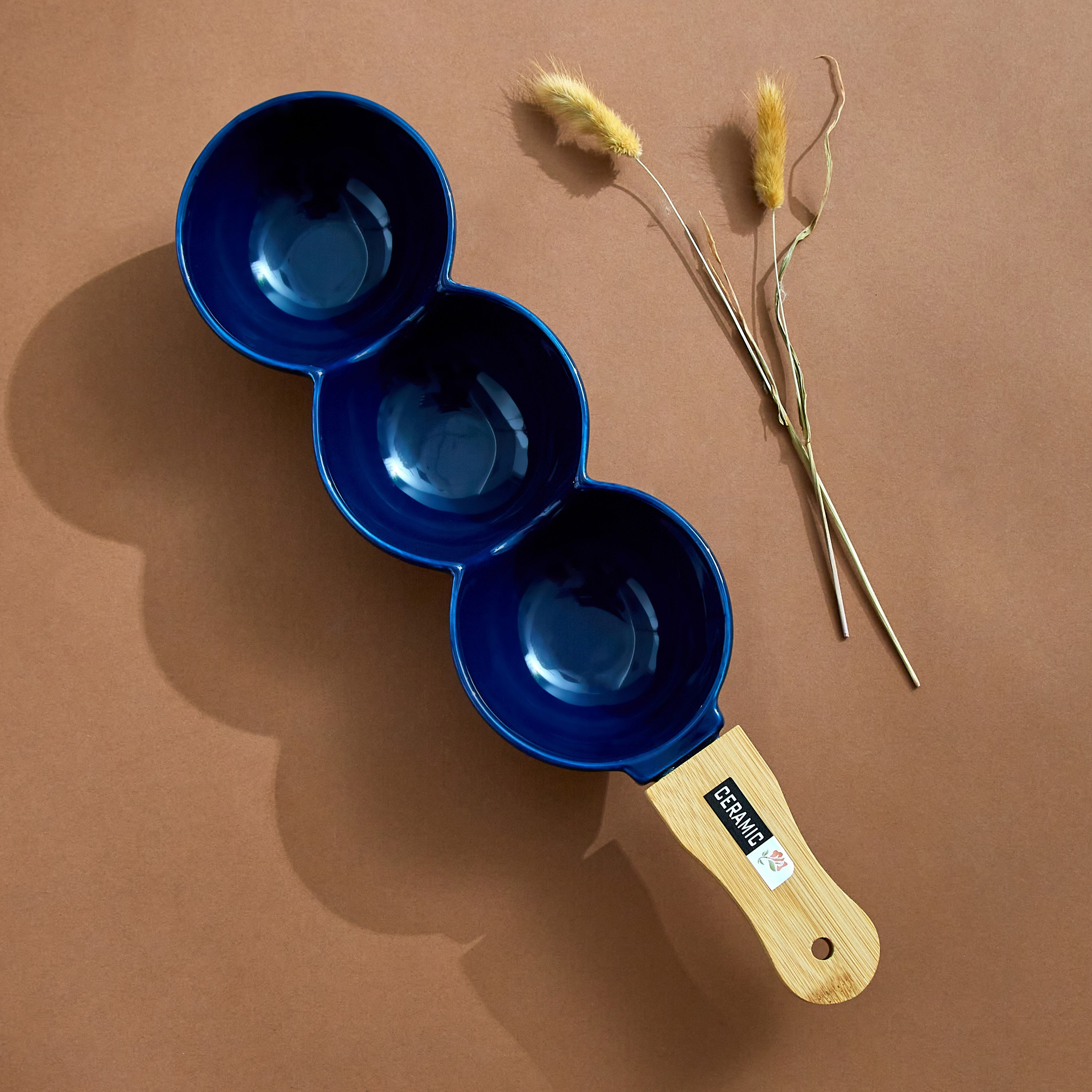وعاء سيراميك بمقبض خيزران من آميتي - 38x10x5 سم-hbxdecorandfurnishings-tabletop-serveware-image-2