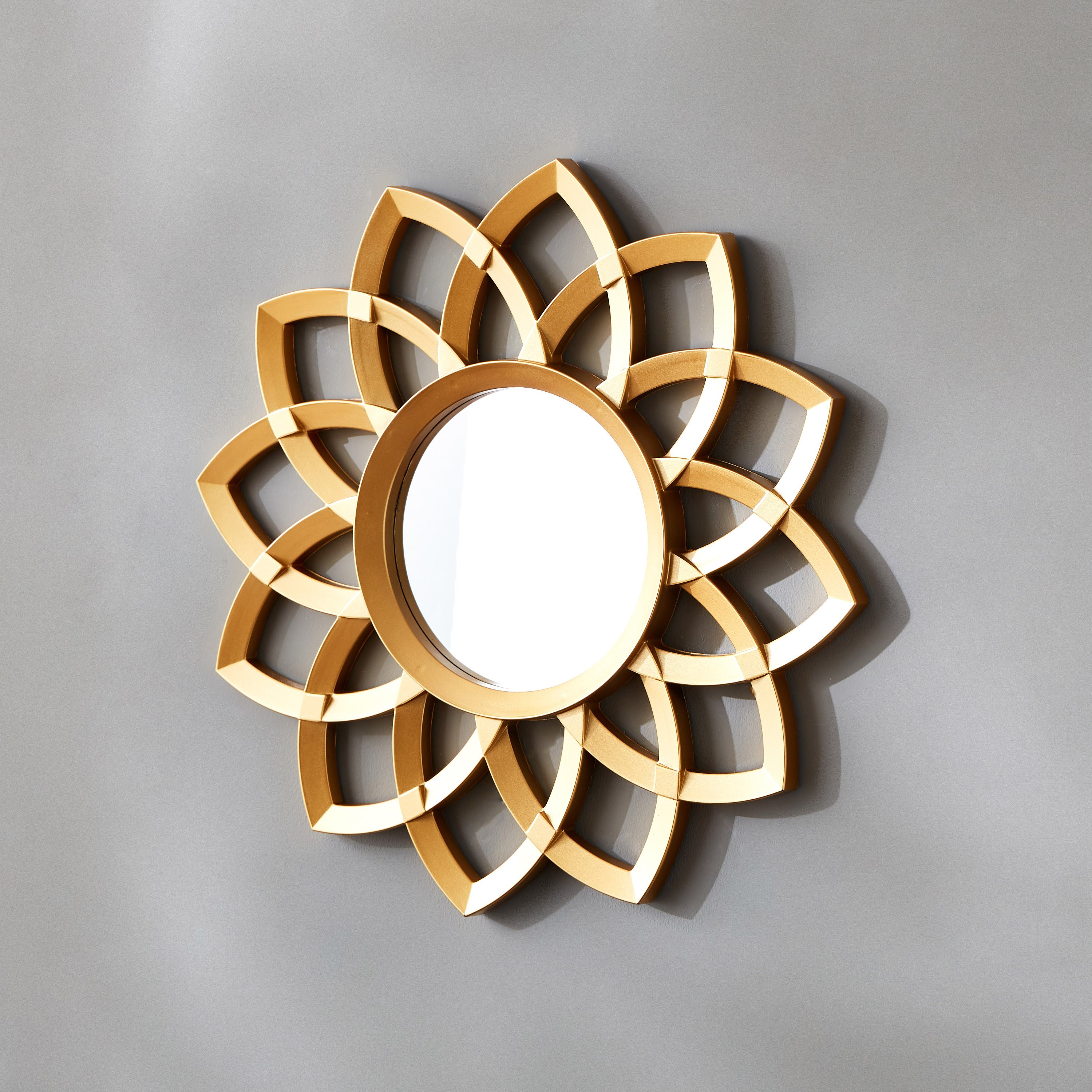 مرآة بتصميم زهرة من ميراج - 50.5x50.5x2.5 سم-hbxhomeware-hbxdecorandfurnishings-image-2