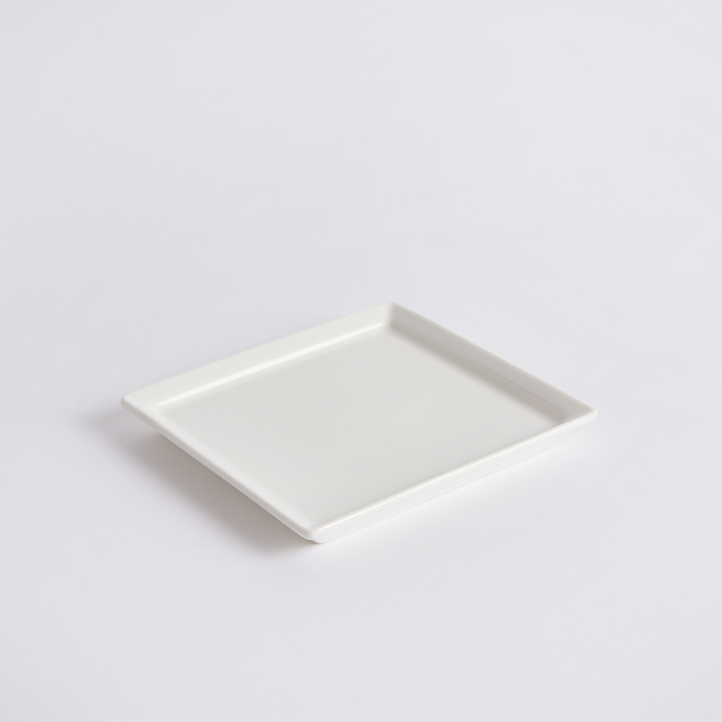 صحن تقديم مربّع من هوسبيتاليتي - 14x14 سم-hbxdecorandfurnishings-tabletop-crockery-image-6