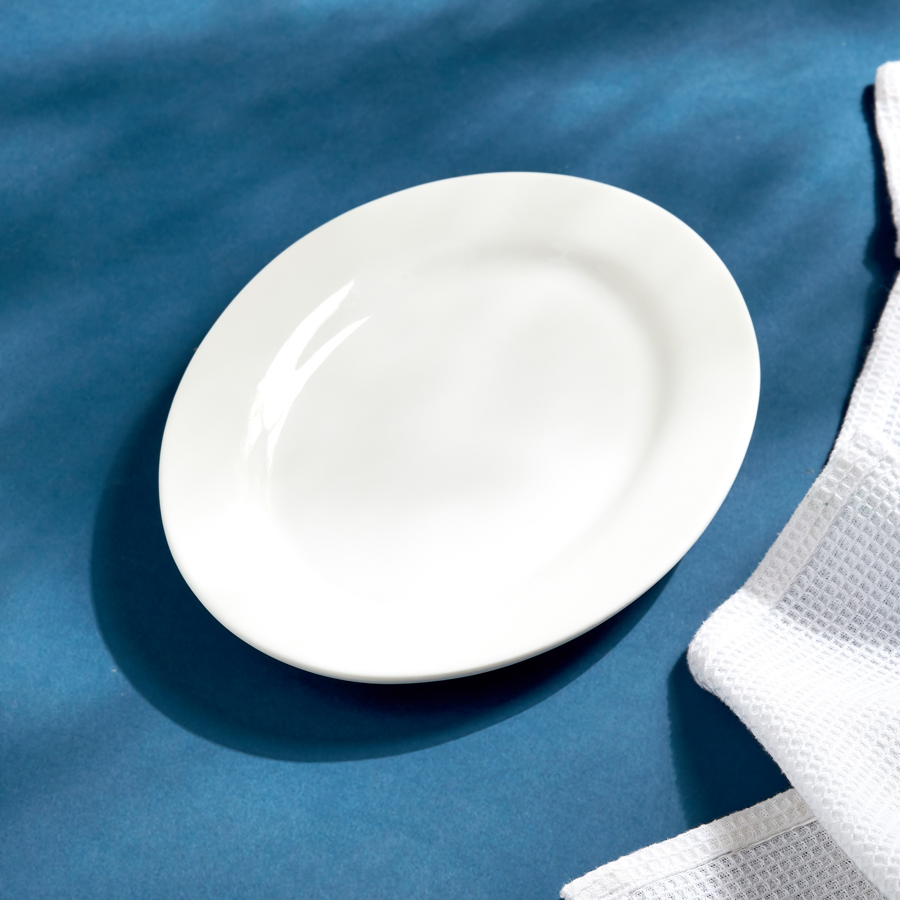 صحن تقديم بيضاوي من هوسبيتاليتي - 25 سم-hbxdecorandfurnishings-tabletop-crockery-image-2