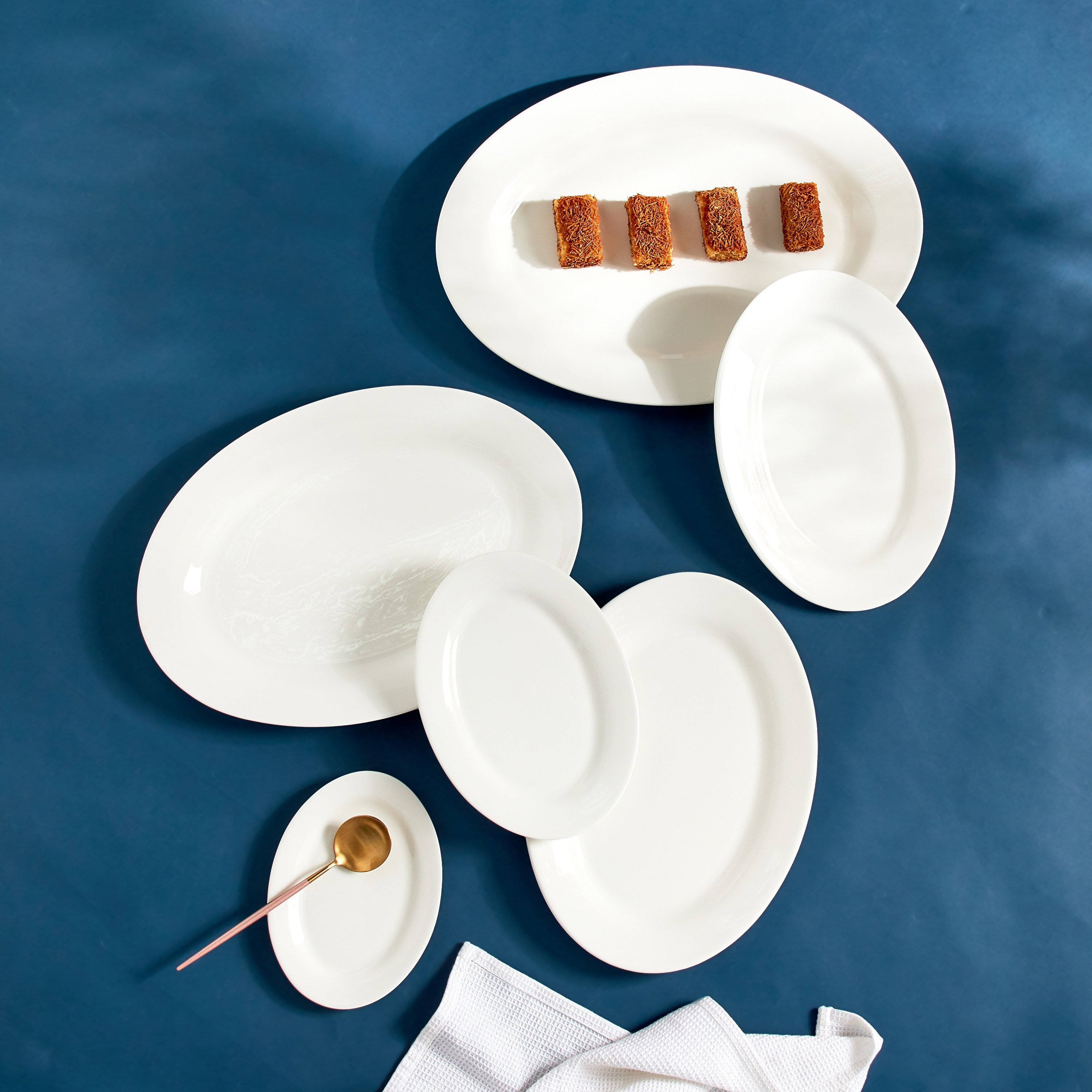 صحن تقديم بيضاوي من هوسبيتاليتي - 25 سم-hbxdecorandfurnishings-tabletop-crockery-image-4