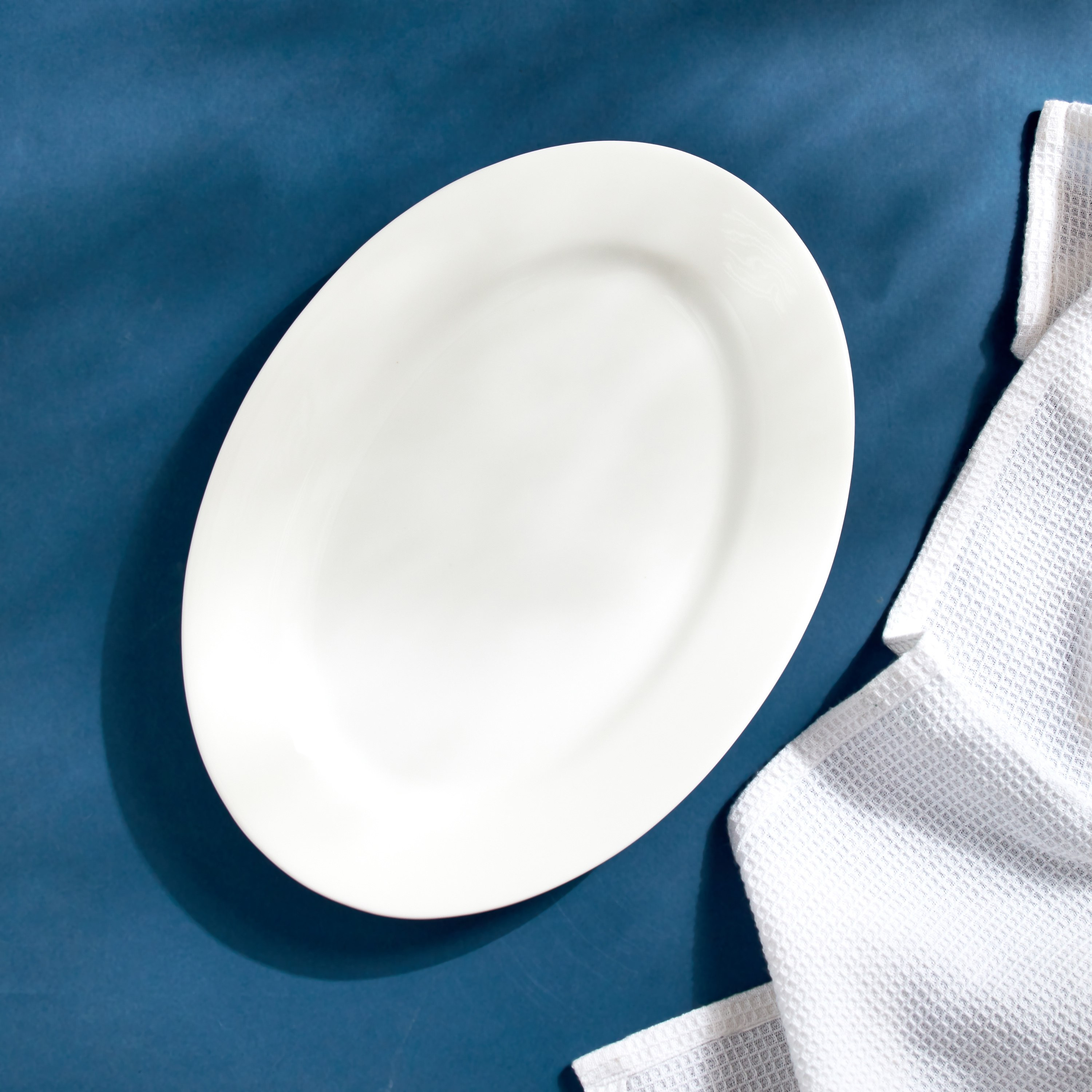 صحن تقديم بيضاوي من هوسبيتاليتي - 30 سم-hbxdecorandfurnishings-tabletop-serveware-image-1