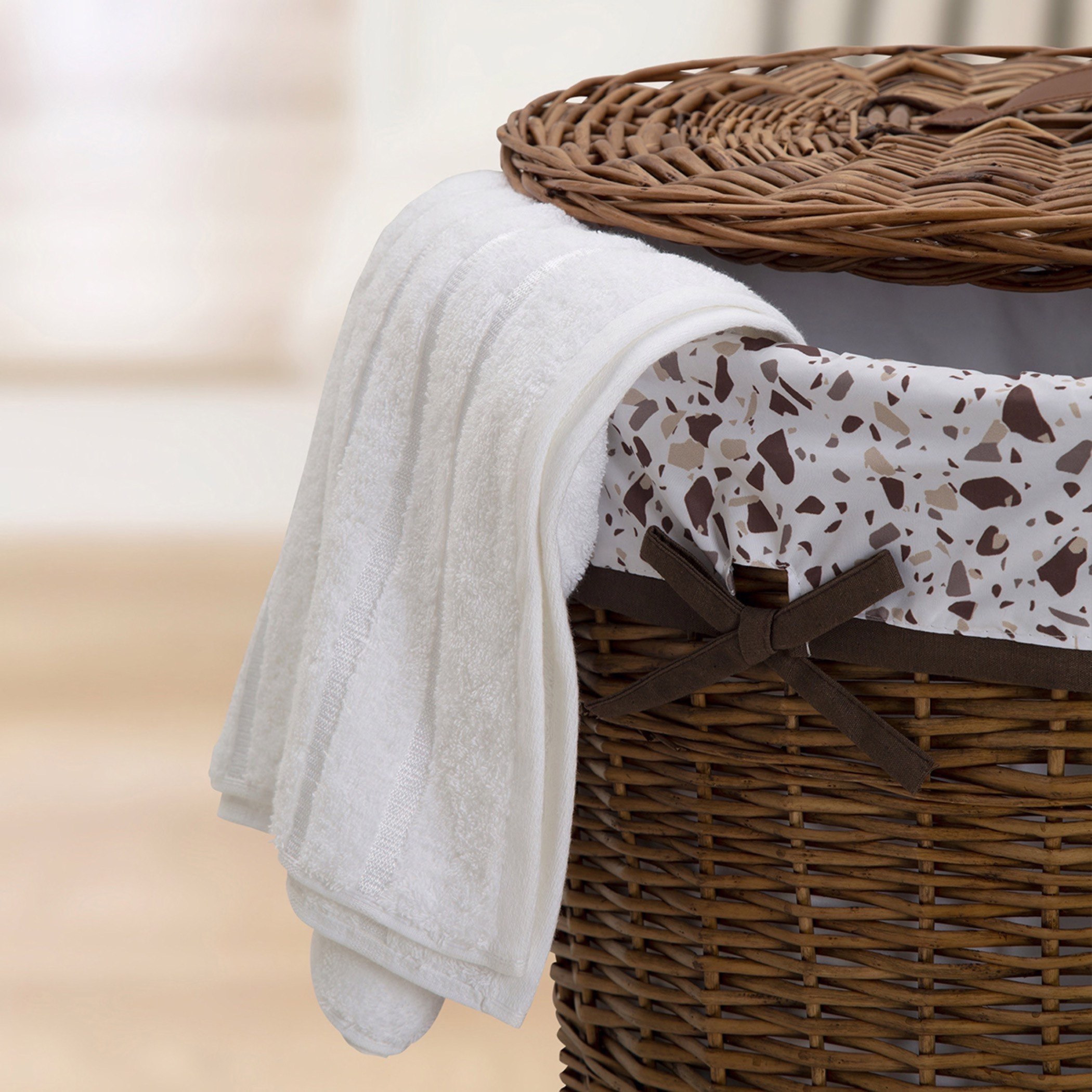 سلة غسيل صفصاف بيضاوية من ناتورا - 51x37x56 سم-hbxbathroom-bathroomstorage-laundryhampers-image-3