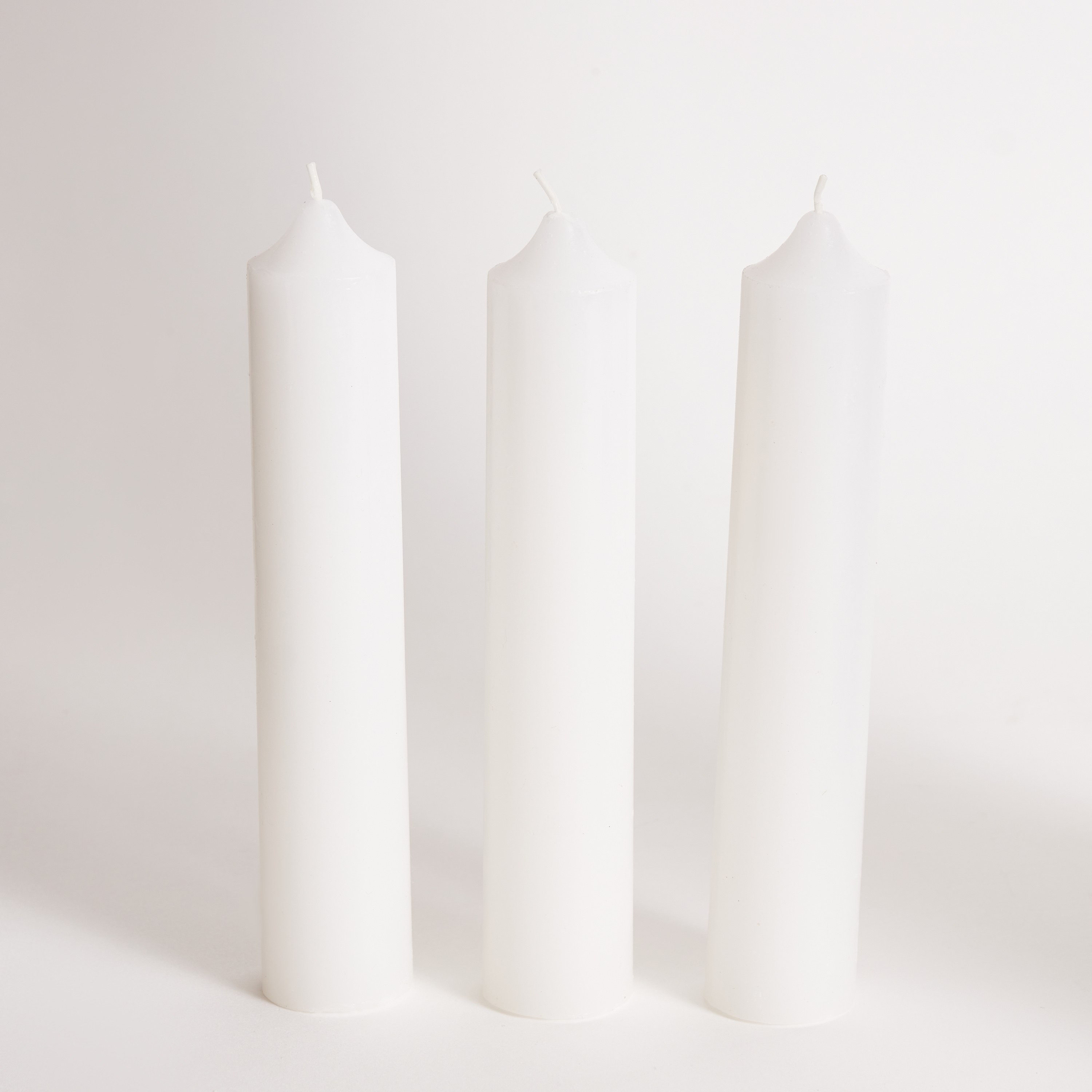 طقم شموع طويلة 3 قطع من ميا - 4x20 سم-hbxlivingroom-decorandaccessories-candles-image-5