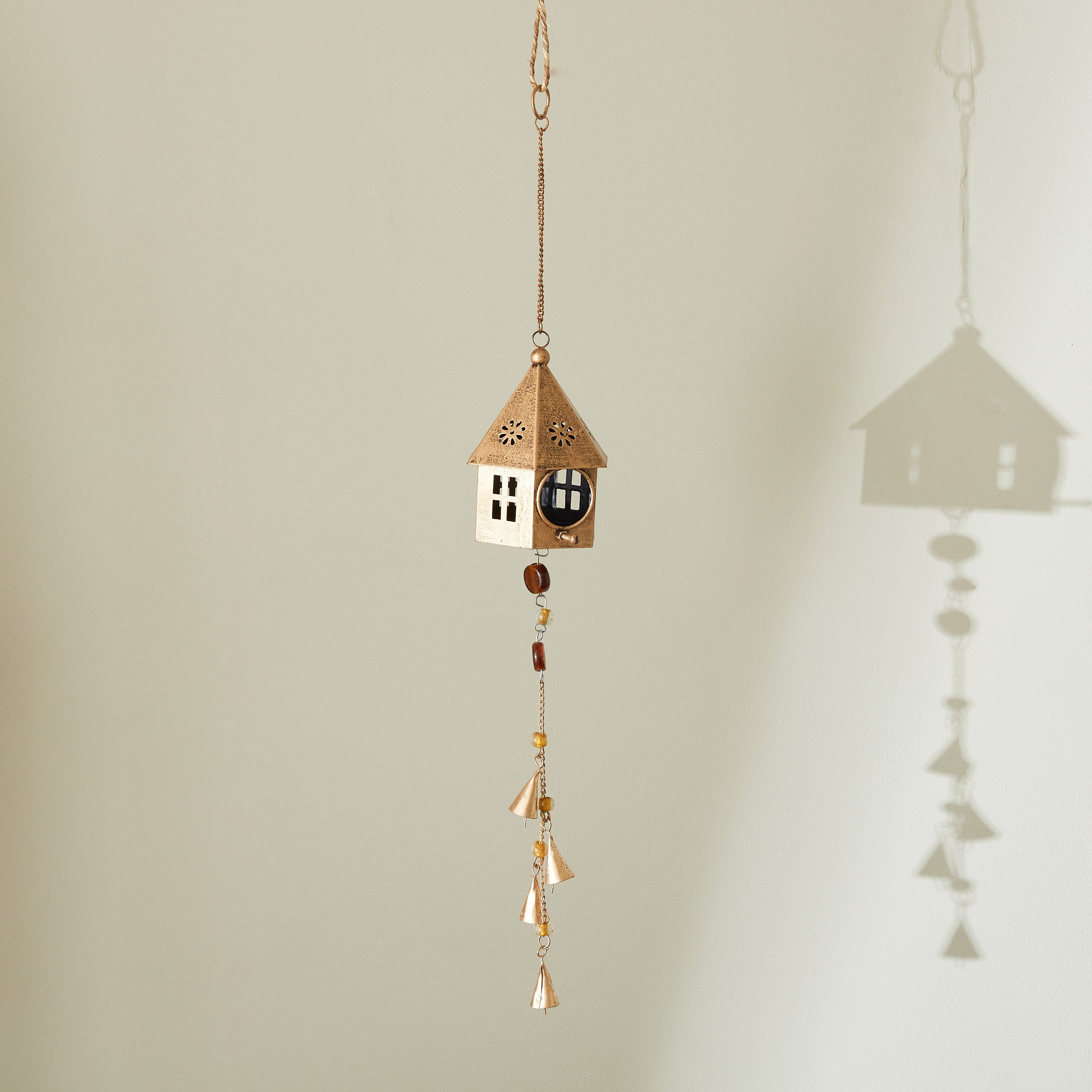 جرس رياح فردي بتصميم منزل طيور من زاهارا - 11.5x11.5x58.5 سم-hbxdecorandfurnishings-homeaccessories-novelties-image-1