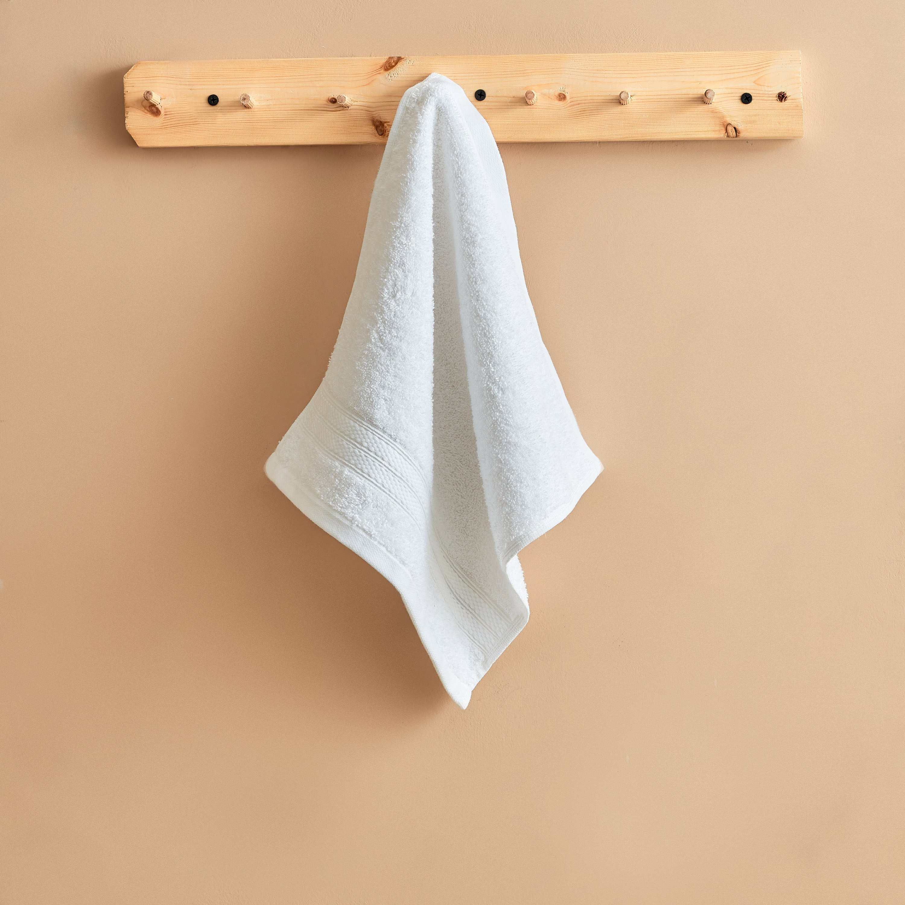 منشفة وجه من هوتيل كولكشن - 33x33 سم-hbxbathroom-bathroomtextiles-image-1
