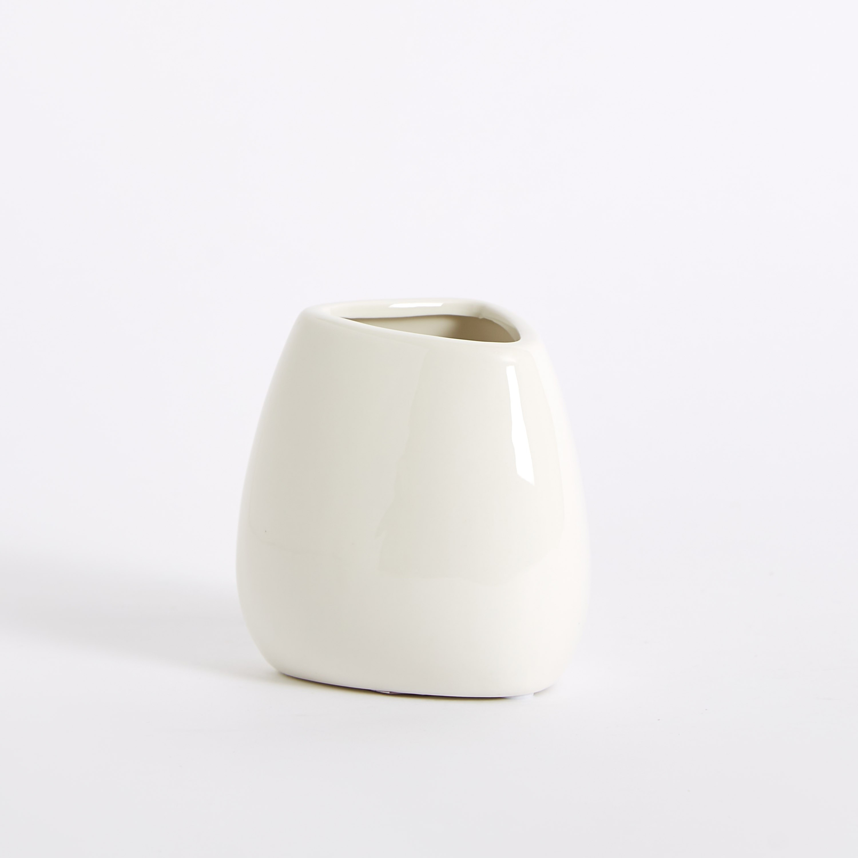 مزهرية من توباز - 11x10x11 سم-hbxbedroom-decorandaccessories-vases-image-6