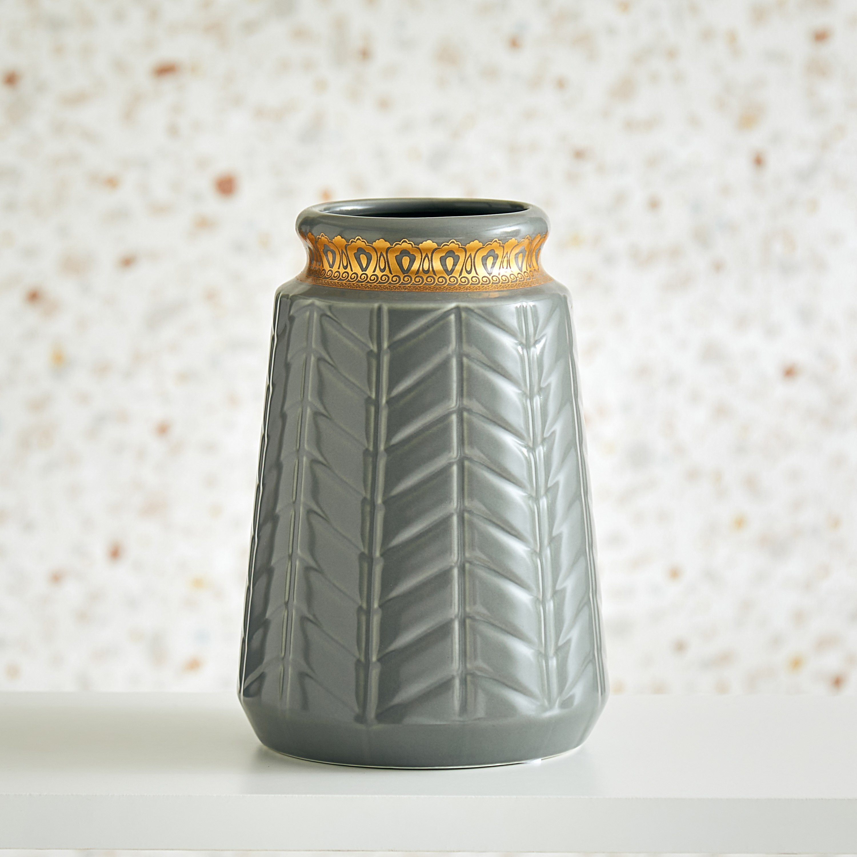 مزهرية من توباز - 12.5x12.5x18 سم-hbxbedroom-decorandaccessories-vases-image-1