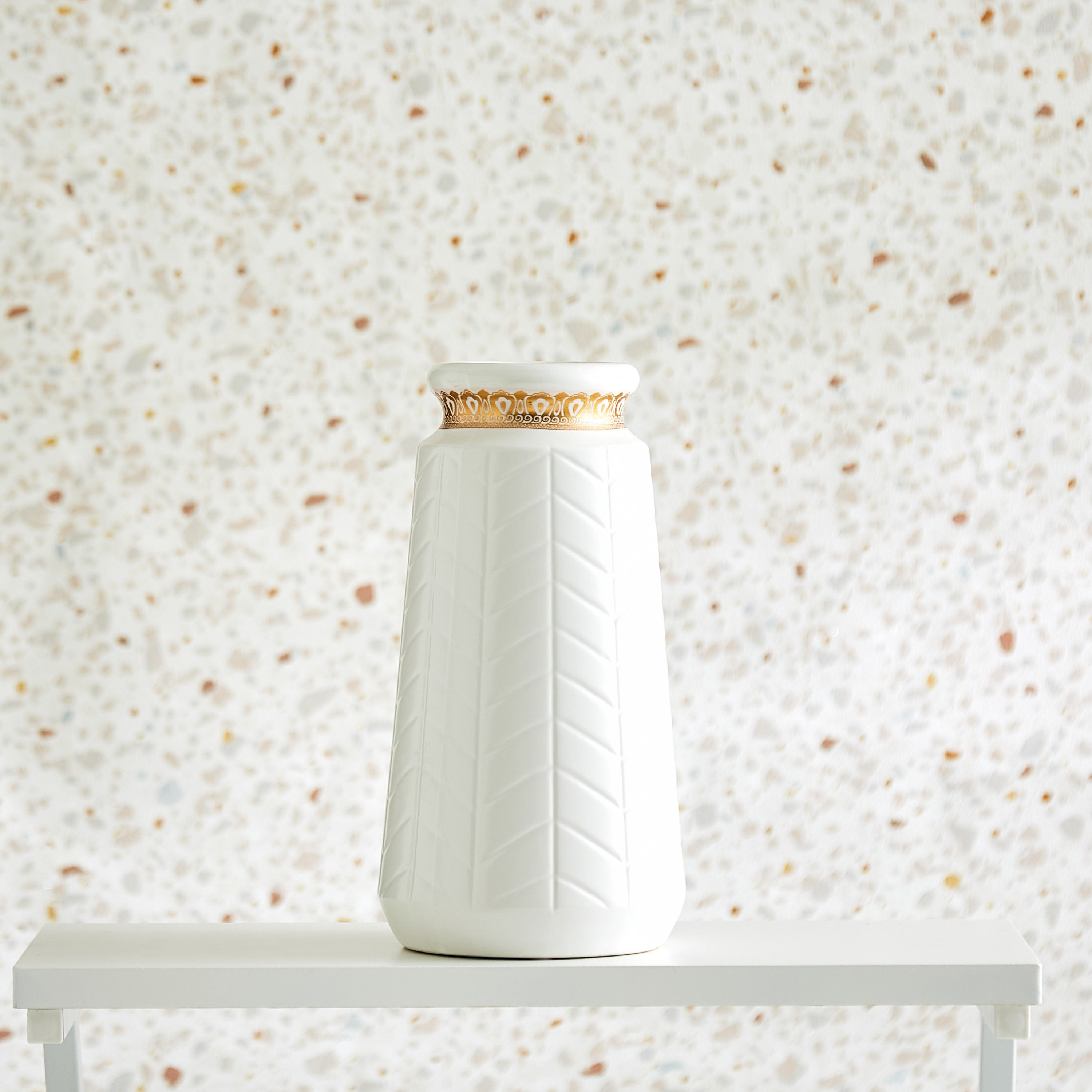 مزهرية من توباز - 12.5x12.5x27 سم-hbxbedroom-decorandaccessories-vases-image-1