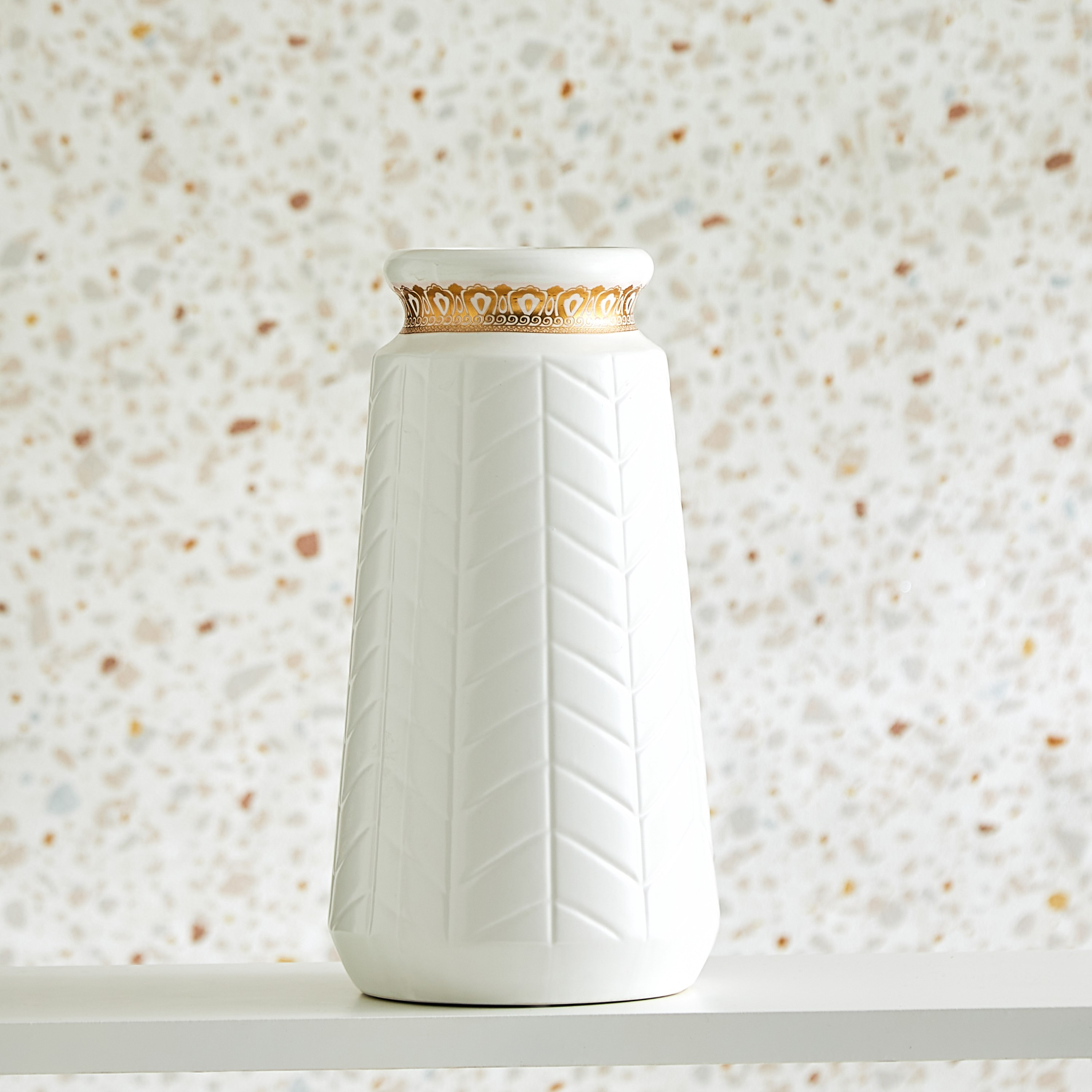 مزهرية من توباز - 12.5x12.5x27 سم-hbxbedroom-decorandaccessories-vases-image-2