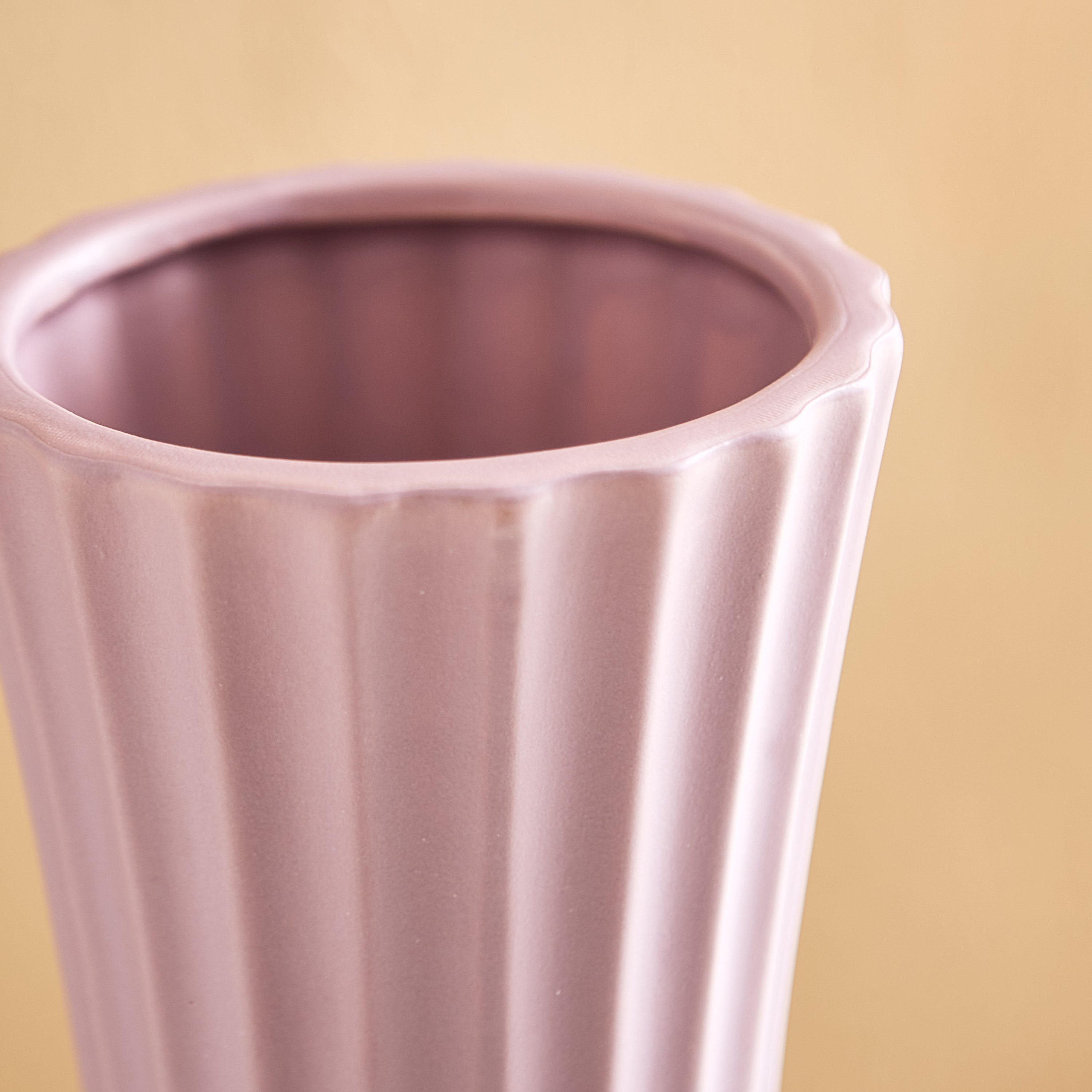 مزهرية من توباز - 10.5x10.5x21 سم-hbxbedroom-decorandaccessories-vases-image-3