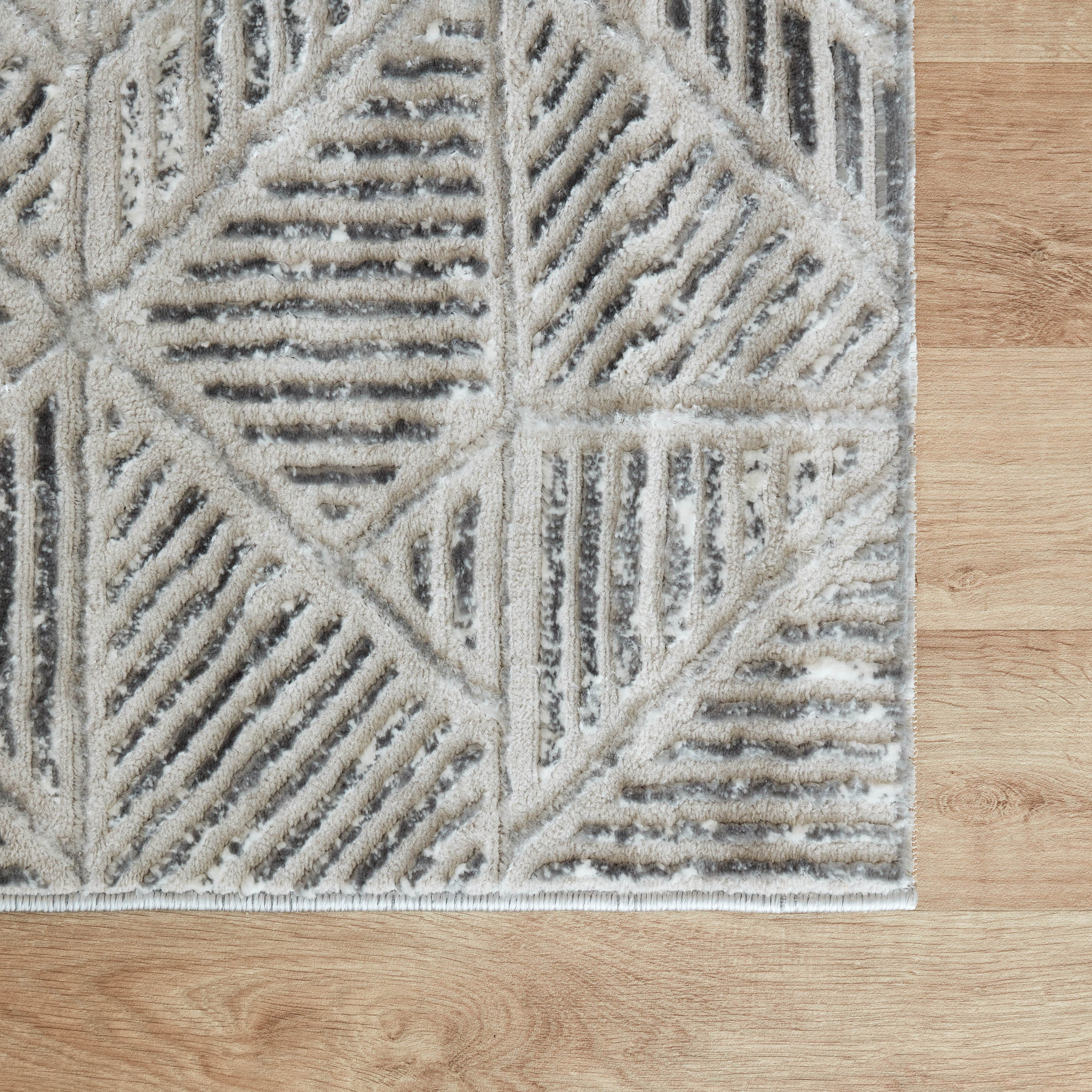 سجادة بولي بروبلين مقاومة للبقع من فيرا - 80x150 سم-hbxdecorandfurnishings-floorcoverings-rugs-image-2