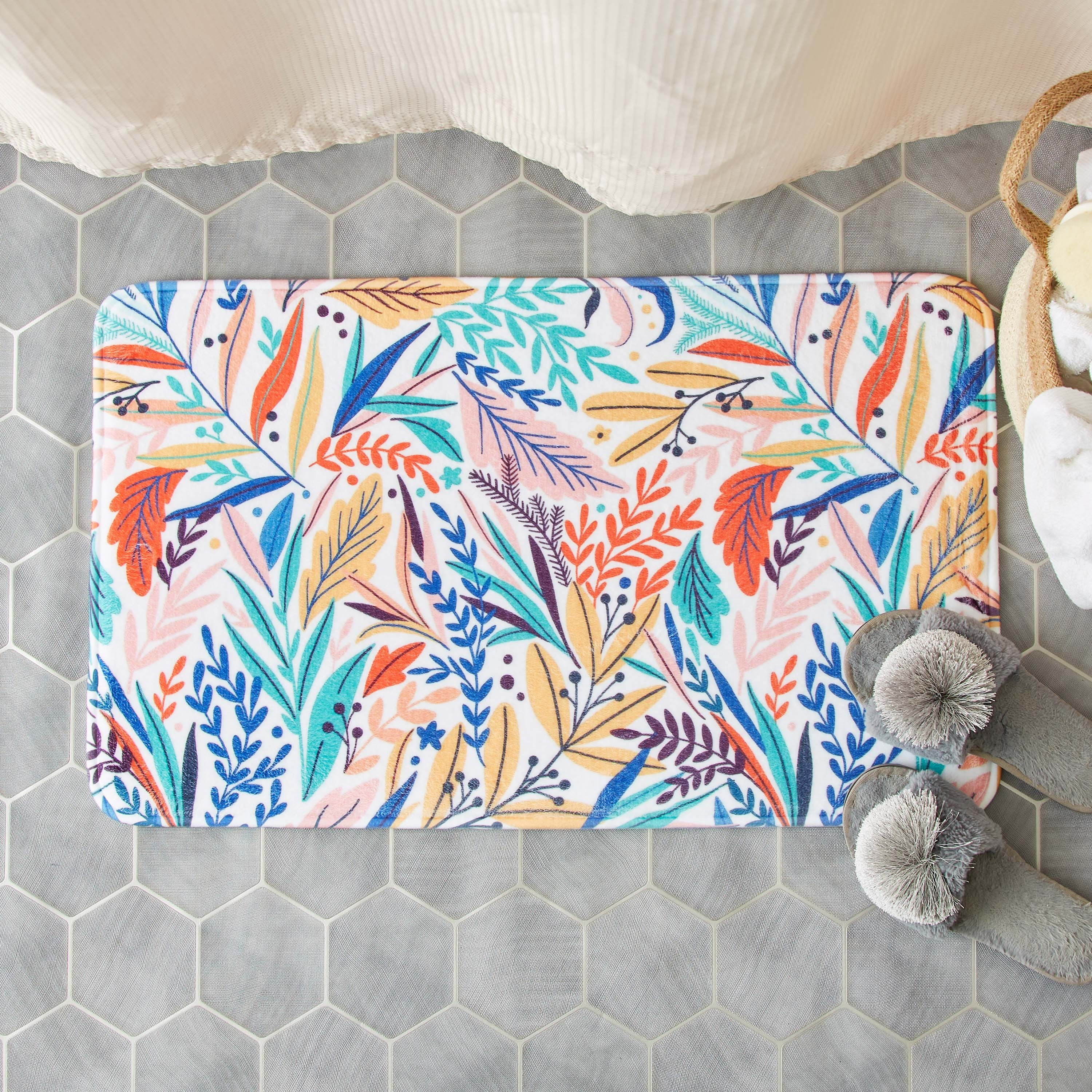 سجادة حمّام إسفنج بطبعات من أورورا - 75x45 سم-hbxbedroom-floorcoverings-bathmats-image-1