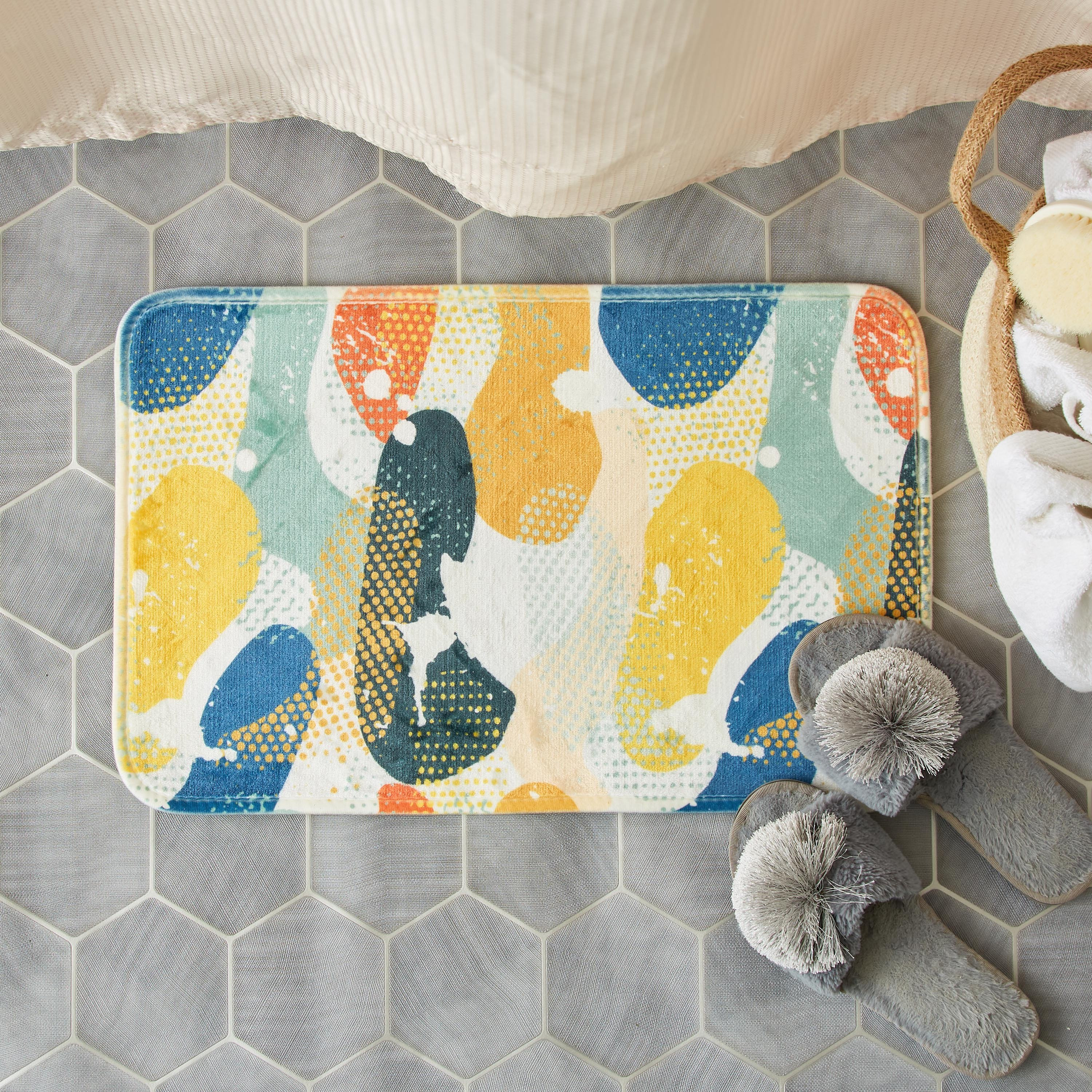 سجادة حمام إسفنج بطبعات من أورورا آريا - 35x55 سم-hbxbedroom-floorcoverings-bathmats-image-1