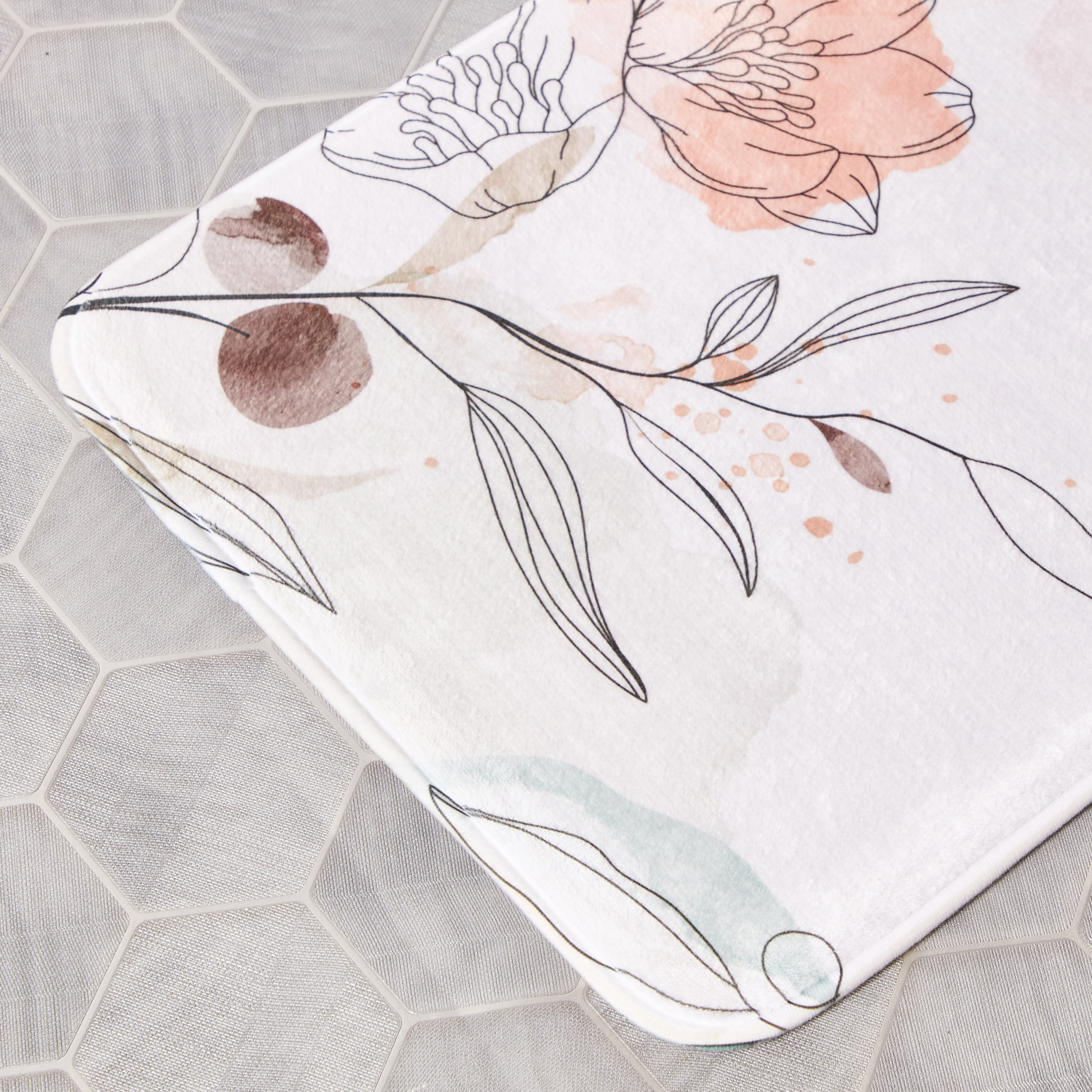سجادة حمّام إسفنج بطبعات جريس من أورورا - 45x75 سم-hbxbedroom-floorcoverings-bathmats-image-2