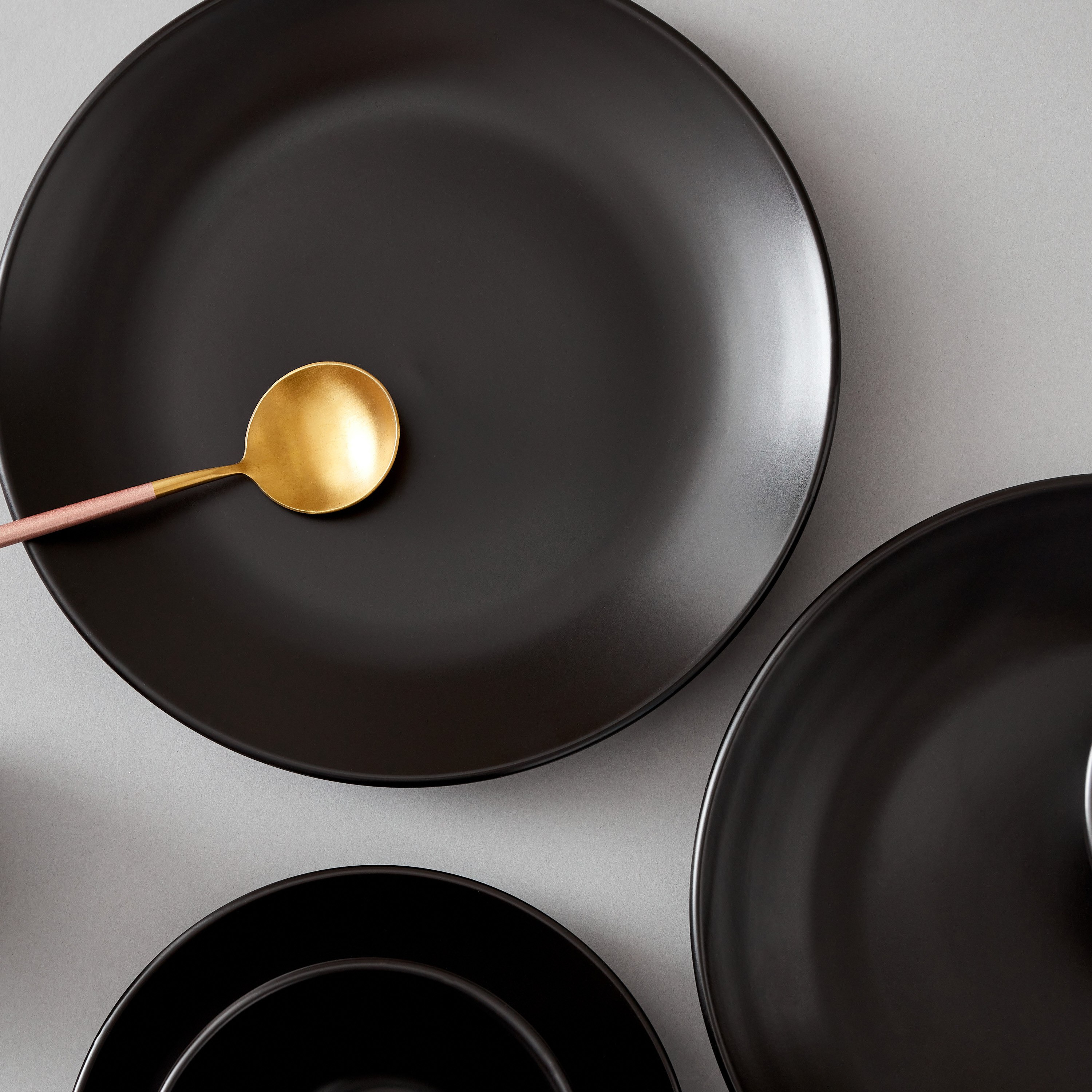 طقم عشاء خزف 16 قطعة من إيسكا-hbxhomeware-hbxkitchen-image-3