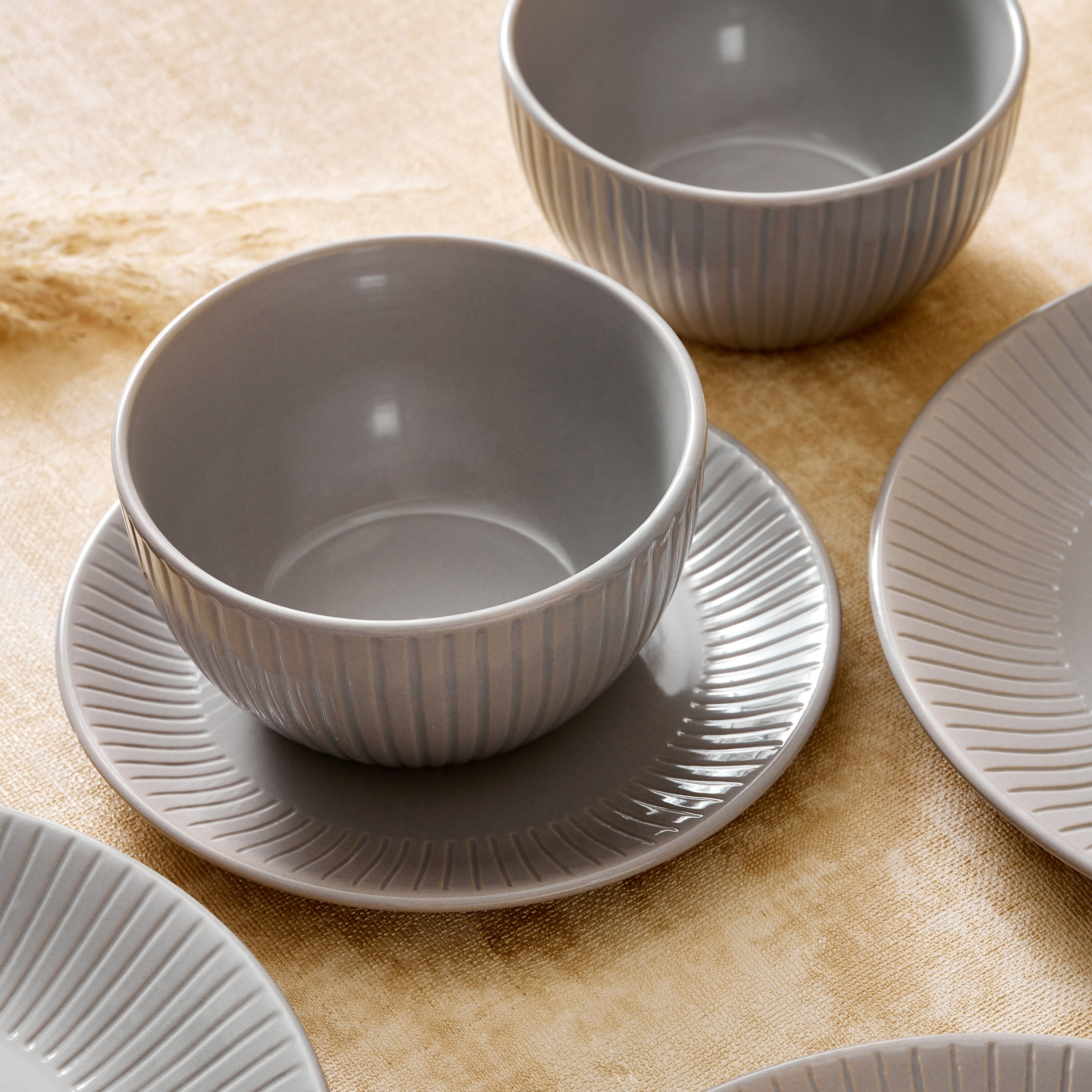 Esca 16-Piece Stoneware Dinner Set-hbxhomeware-hbxkitchen-image-4