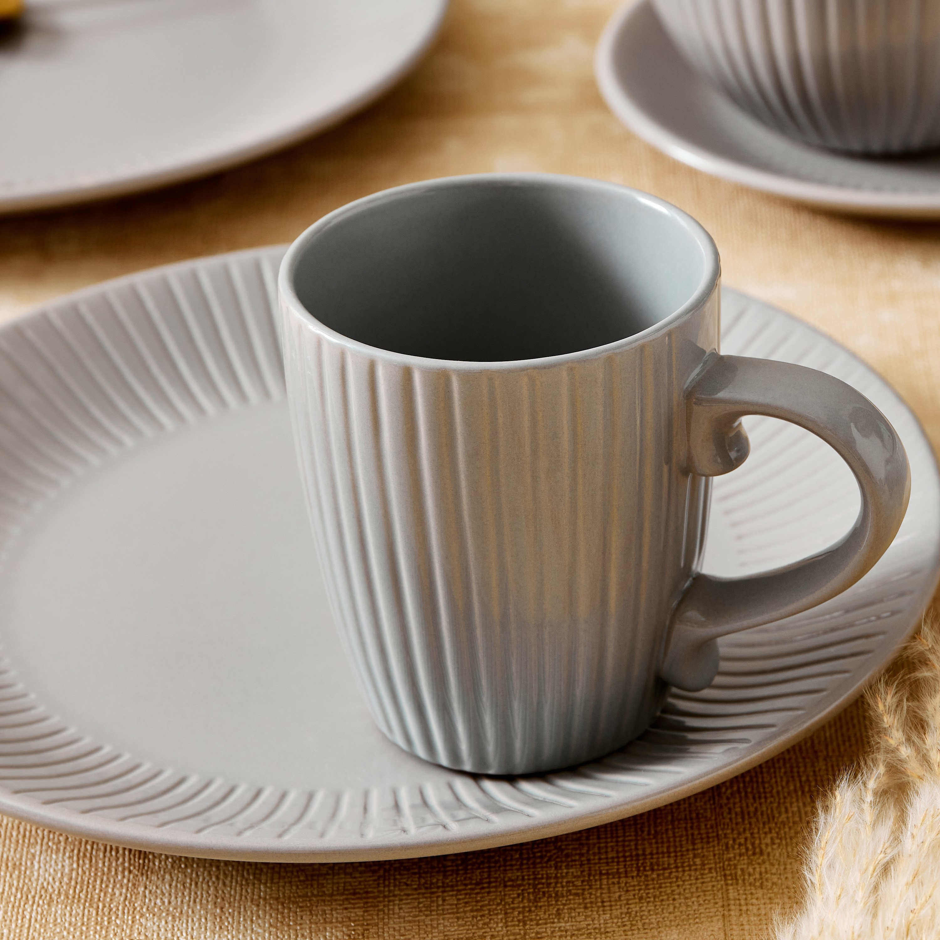 Esca 16-Piece Stoneware Dinner Set-hbxhomeware-hbxkitchen-image-5