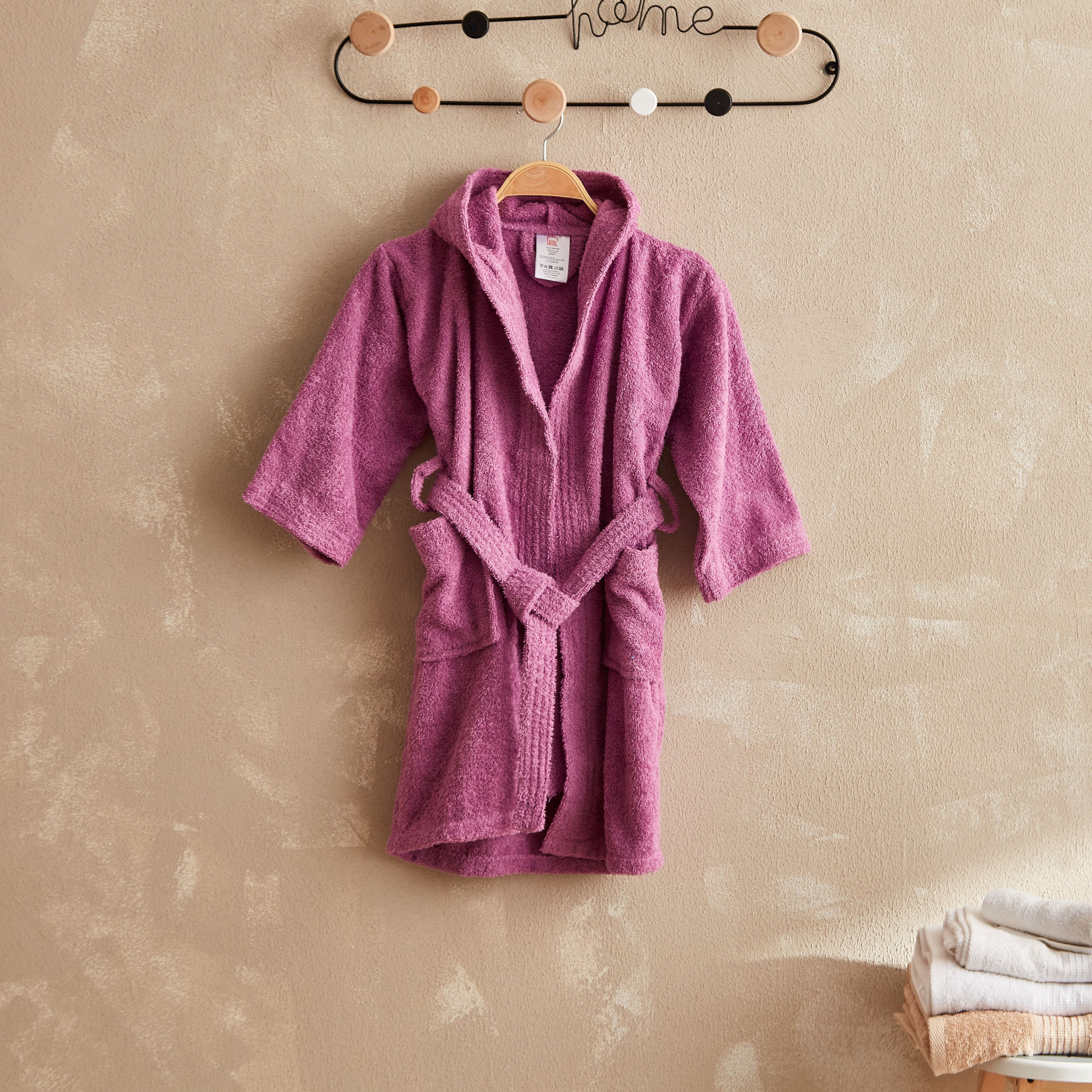 روب حمام بقبعّة للأطفال من إسينشيال - متوسط-hbxhomeware-hbxkidsandyouth-image-1
