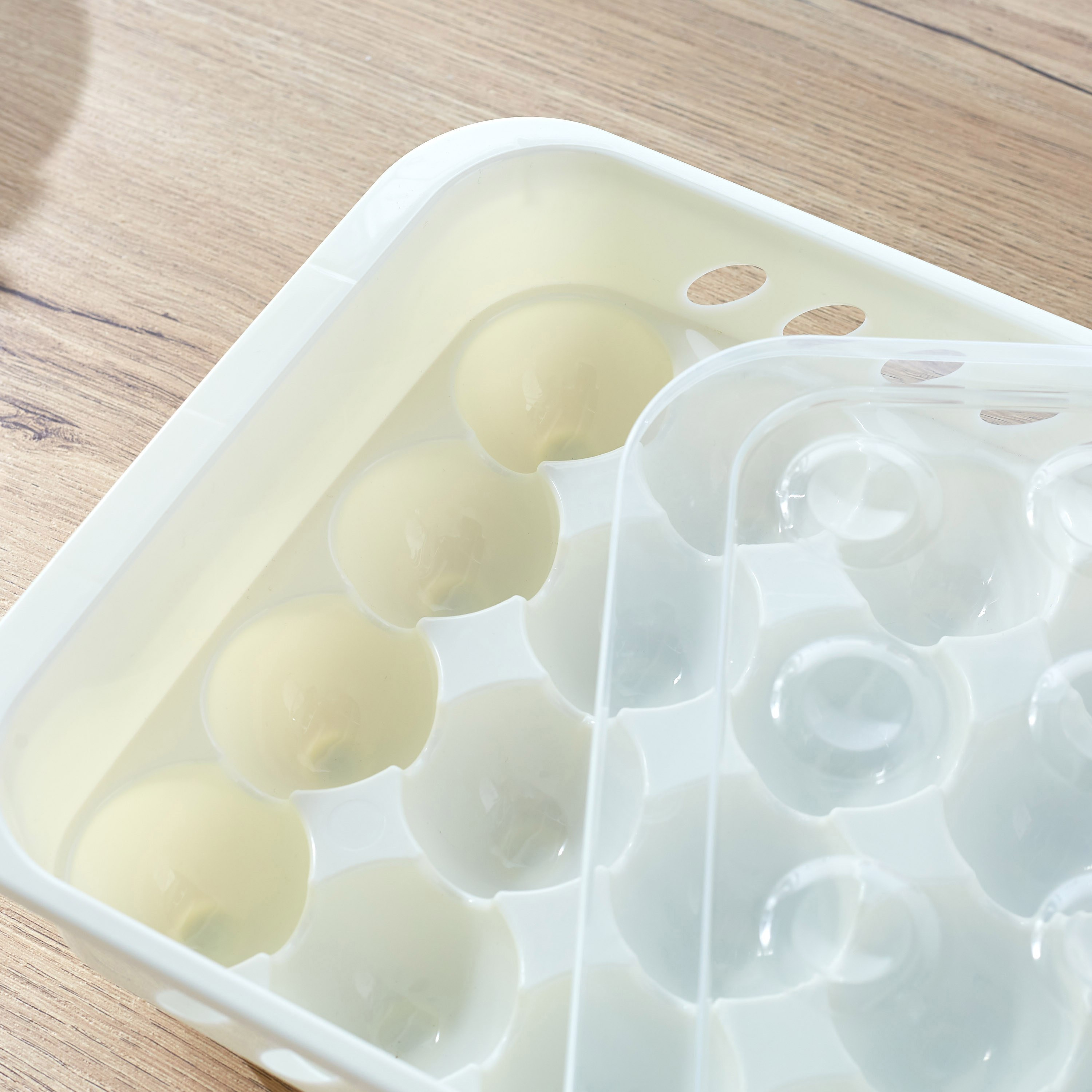 صندوق تخزين 24 بيضة من ريفا - 32.6×22.2×7 سم-hbxkitchen-kitchenware-kitchenaccessories-image-3