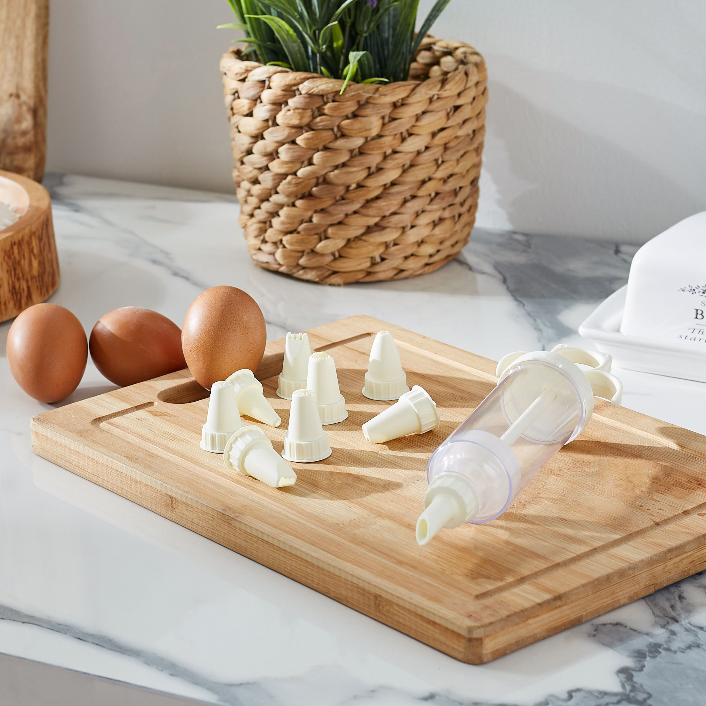 طقم مضخة كريمة تزيين 9 قطع من ريفا-hbxkitchen-bakeware-image-1