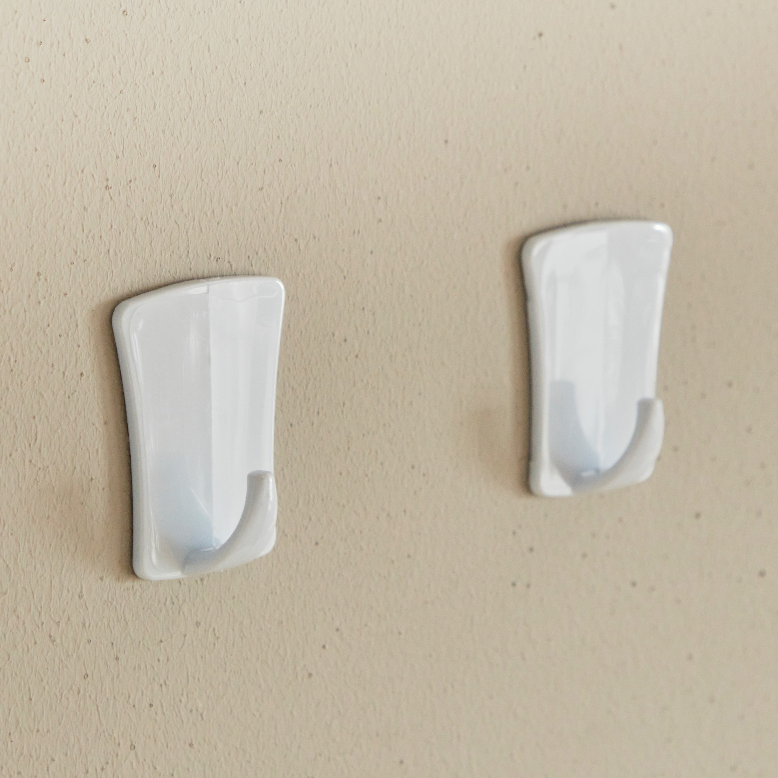 طقم خطافات لاصقة قطعتين من ريفا - 6x4x3 سم-hbxhomeware-hbxbathroom-image-3