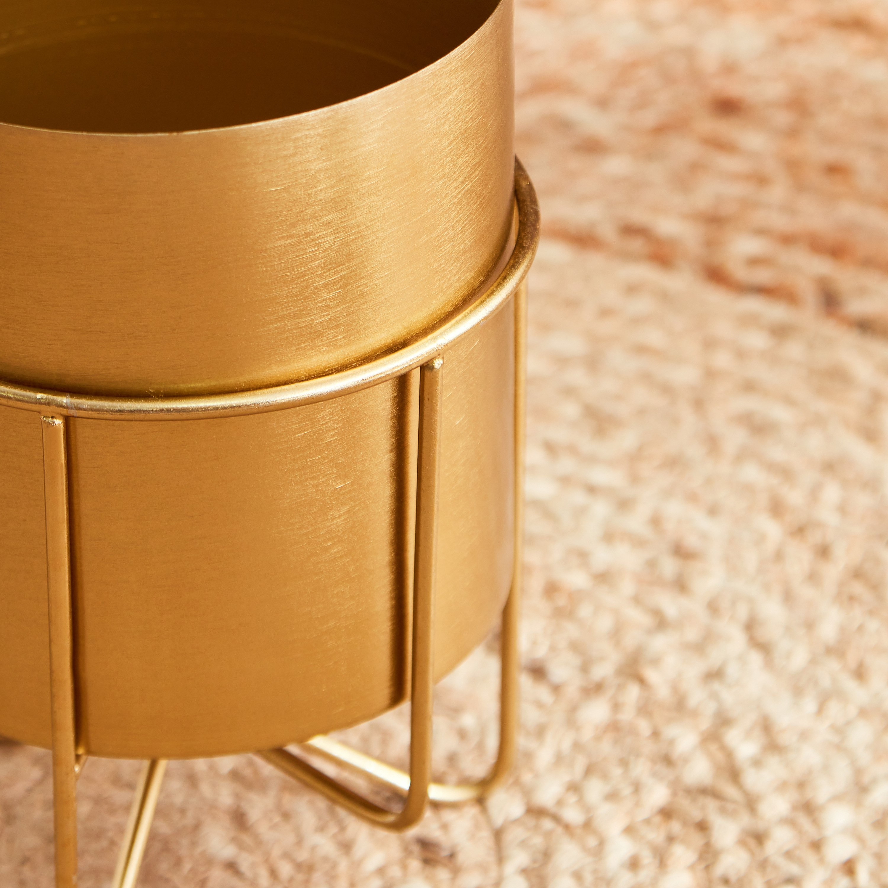 إناء زرع بحامل من إيس- 27 سم-hbxhomeware-hbxdecorandfurnishings-image-3