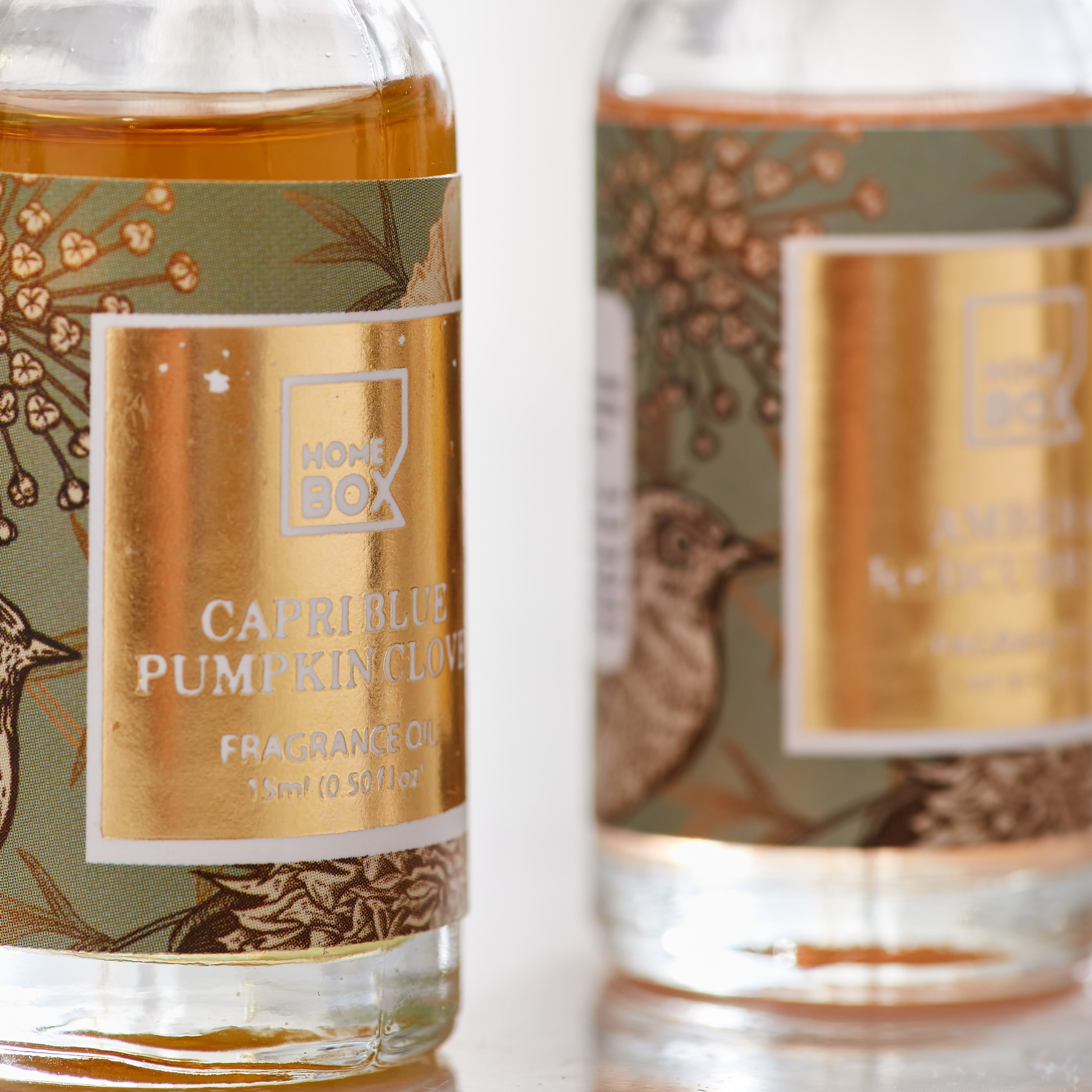 Claire Capri 2-Piece Pumpkin Clove Amber and Redcurrent Set -15 ml-hbxdecorandfurnishings-homefragrance-roomfreshnersandaromamist-image-2