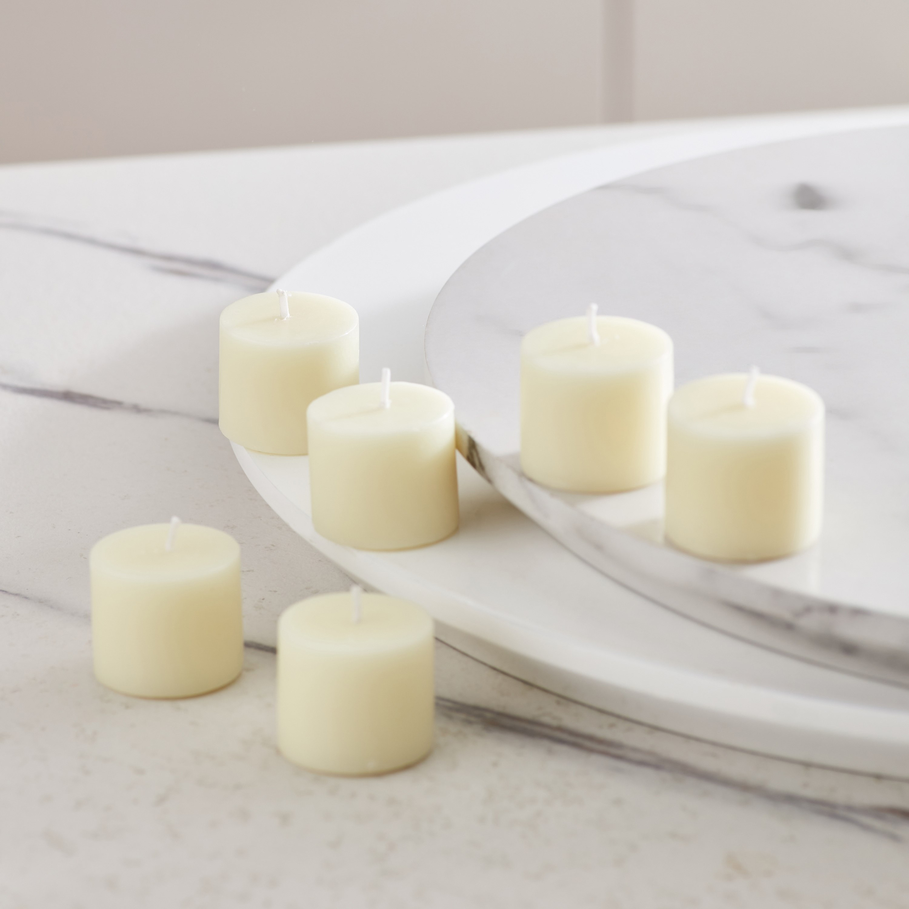 شمعة فوتيف معطّرة بالياسمين والماغنوليا من كلير - طقم من 6 قطع-hbxhomeware-hbxdecorandfurnishings-image-1