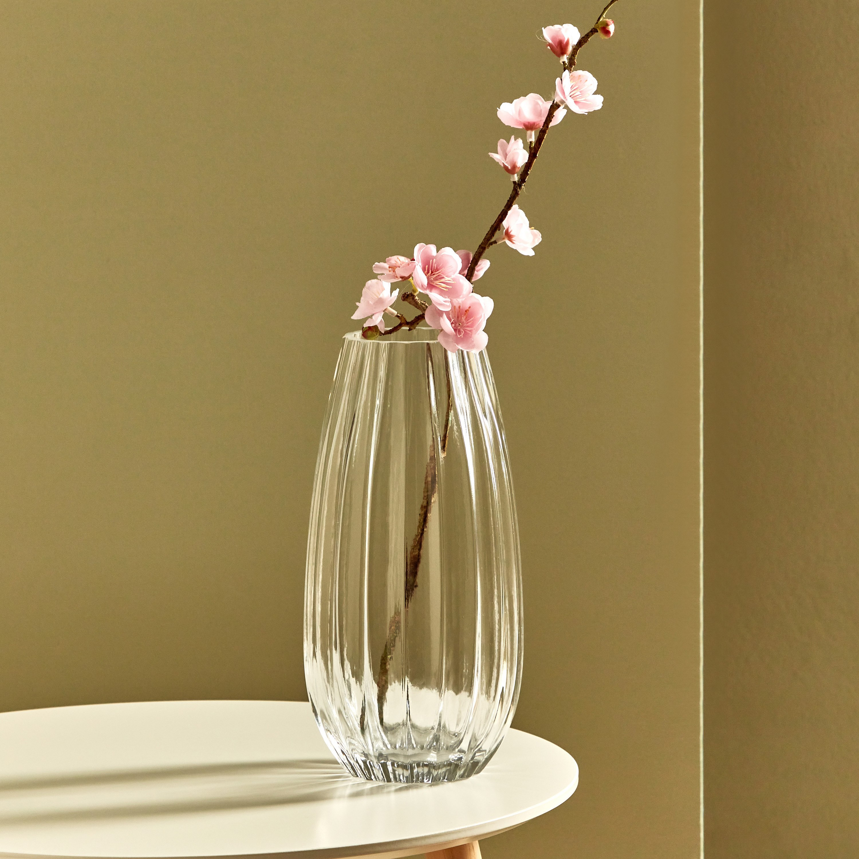 مزهرية زجاج من أتلانتا - 13x27 سم-hbxhomeware-hbxdecorandfurnishings-image-1