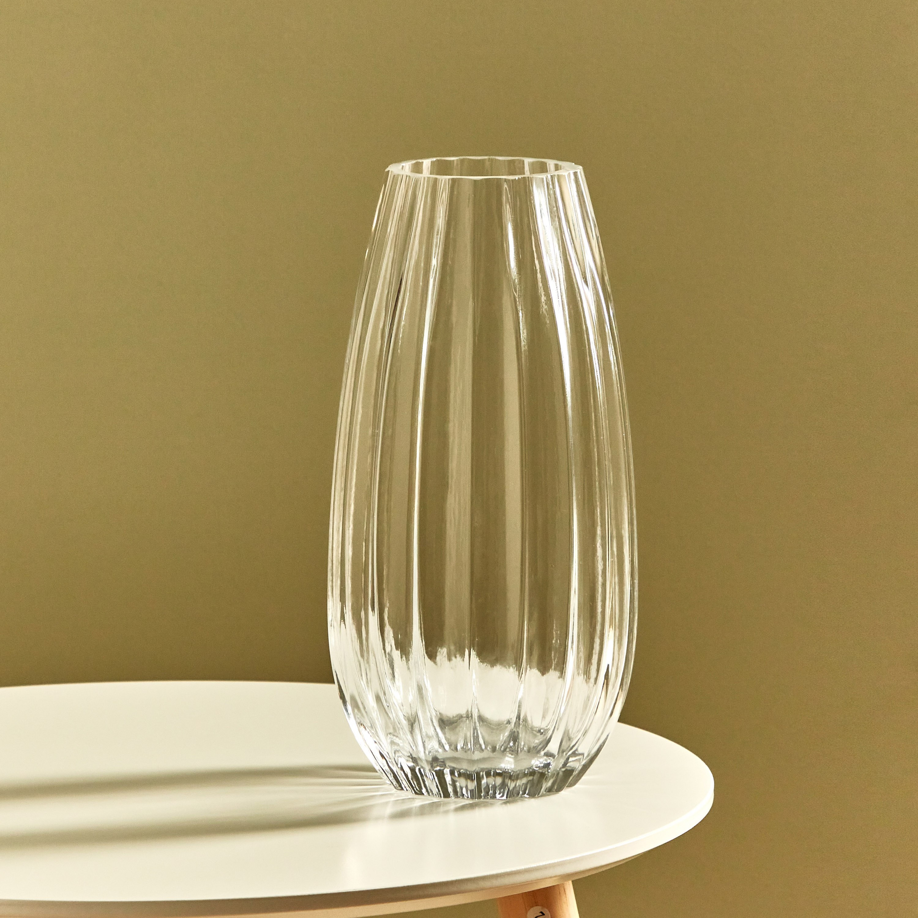 مزهرية زجاج من أتلانتا - 13x27 سم-hbxhomeware-hbxdecorandfurnishings-image-2