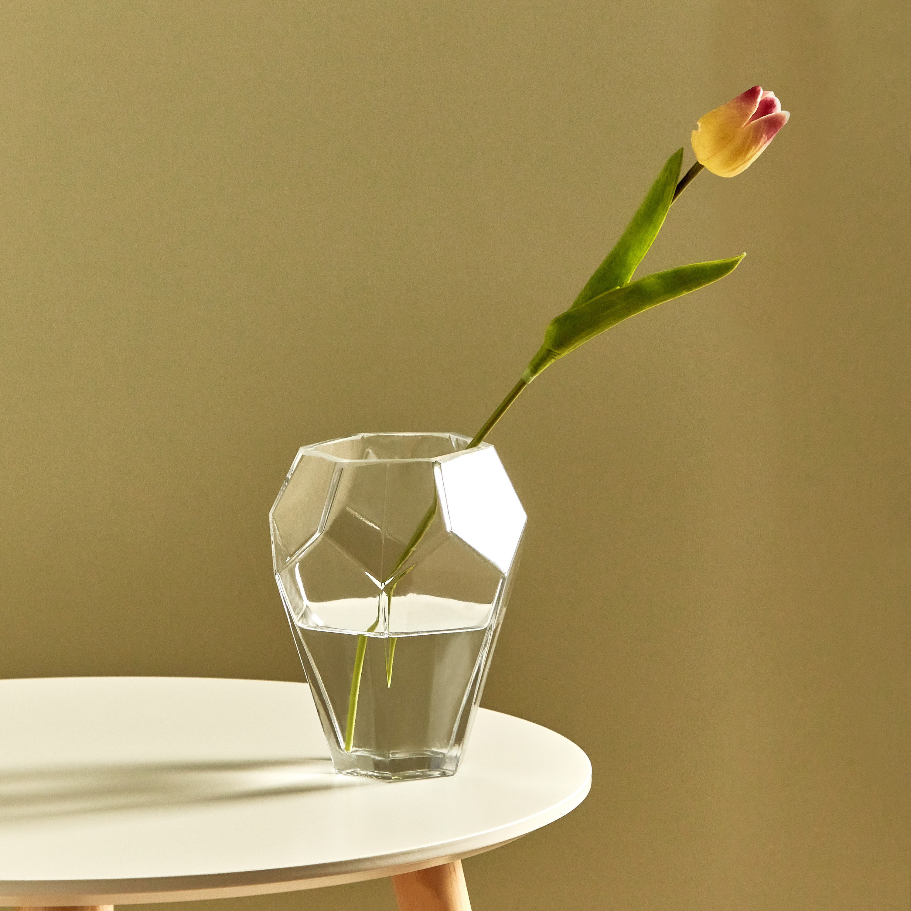 مزهرية زجاج من أتلانتا - 12.5x15 سم-hbxhomeware-hbxdecorandfurnishings-image-1