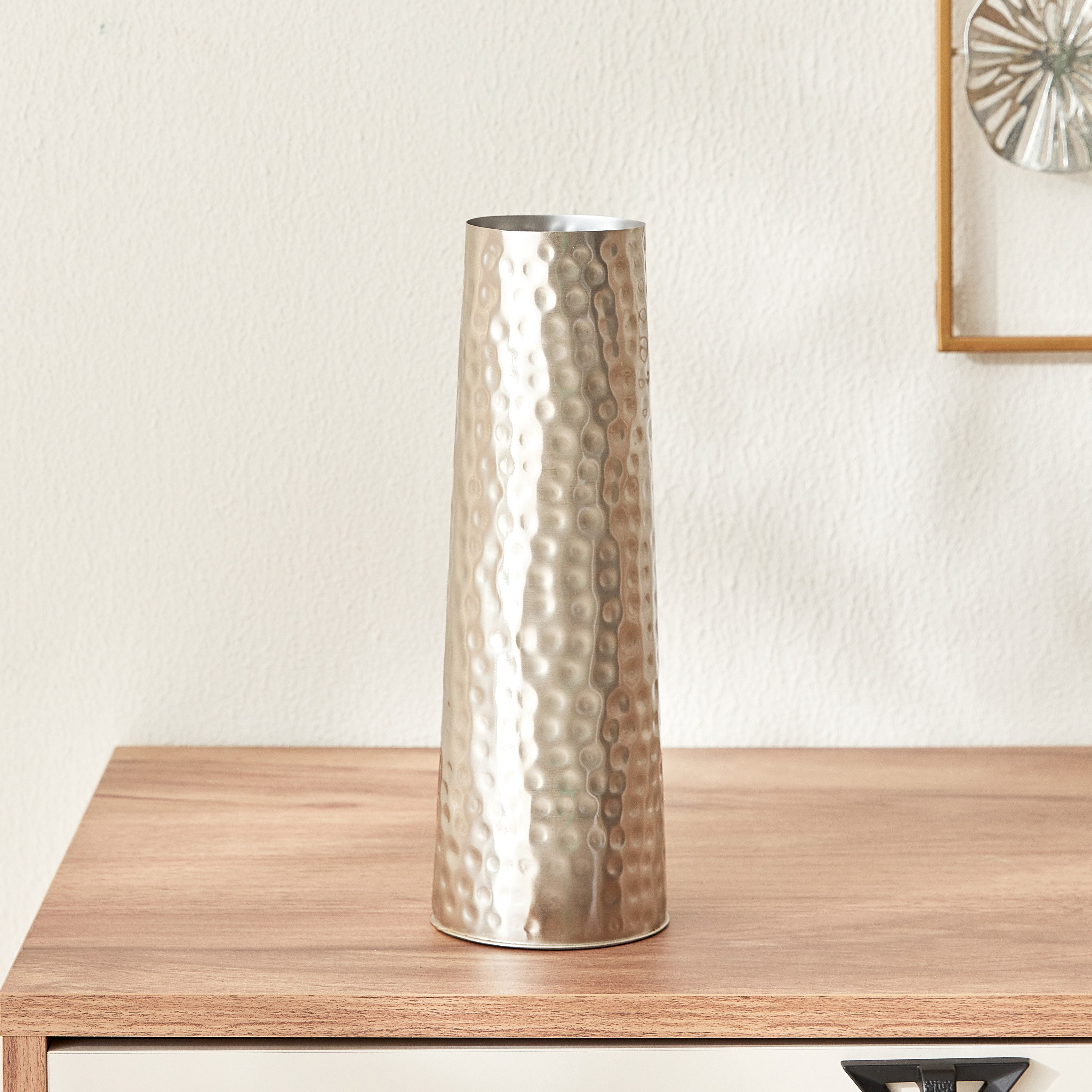 مزهرية طويلة من إيسنس-hbxbedroom-decorandaccessories-vases-image-2