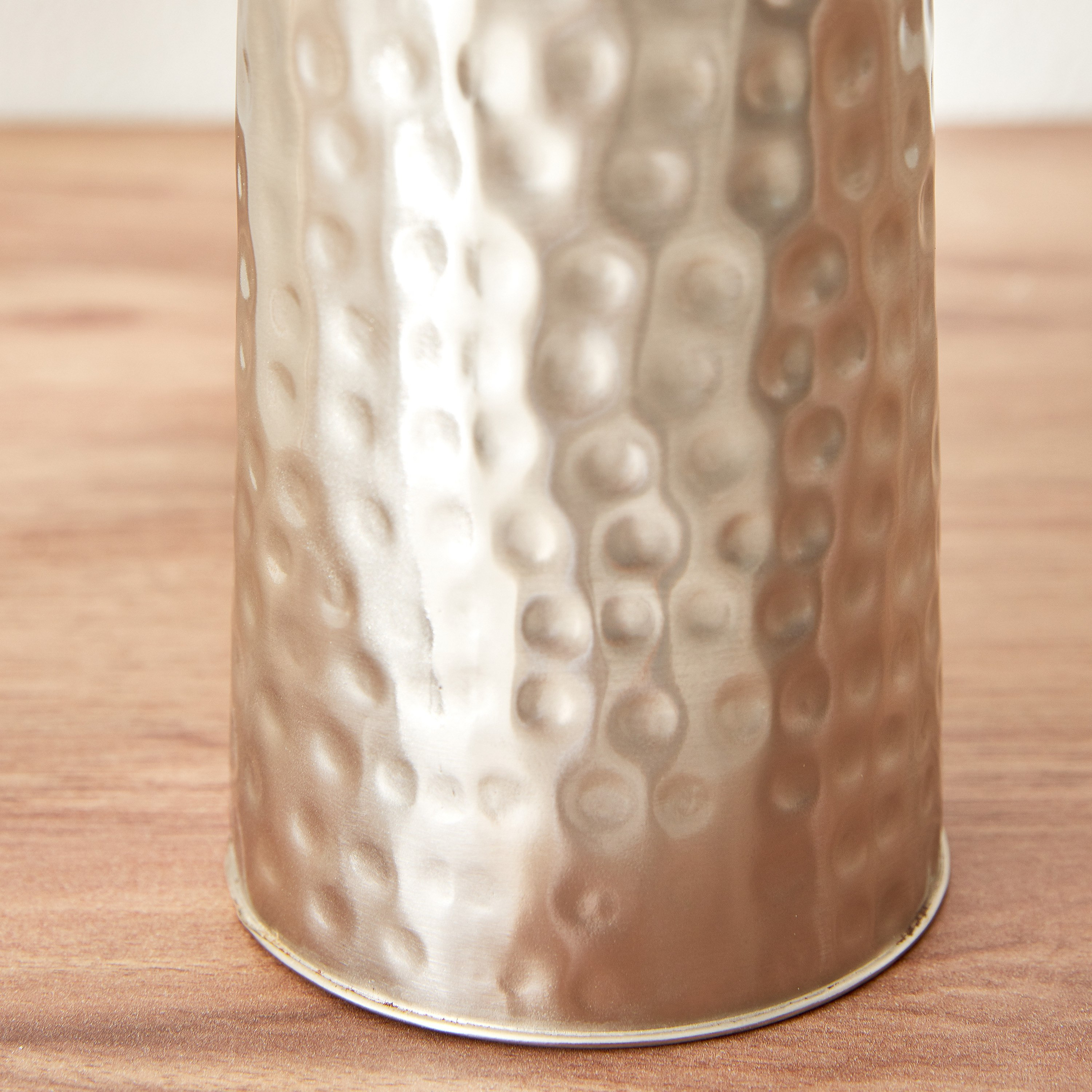 مزهرية طويلة من إيسنس-hbxbedroom-decorandaccessories-vases-image-4