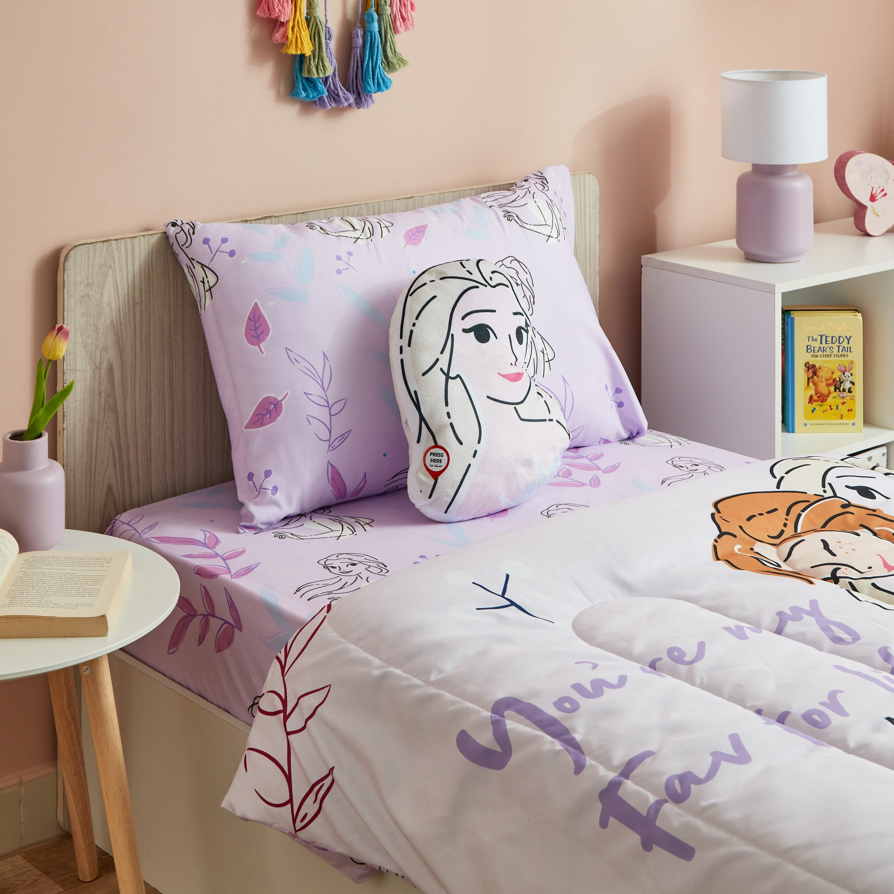 وسادة شكل فروزن مع أضواء إل إي دي - 35x31 سم-hbxhomeware-hbxkidsandyouth-image-4