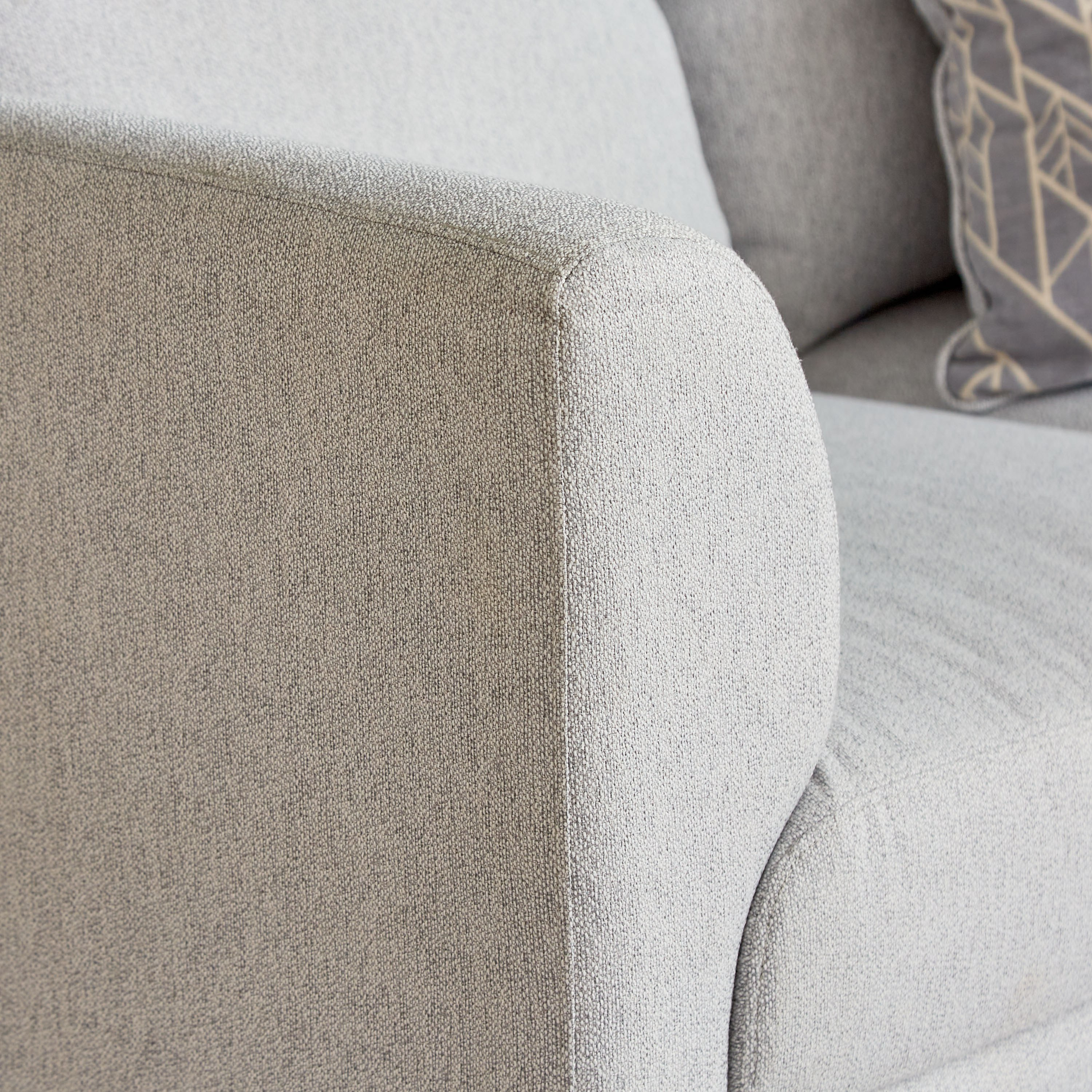 كنبة قماش مقعدين من ماديسون-hbxlivingroom-sofasandarmchairs-sofas-image-5