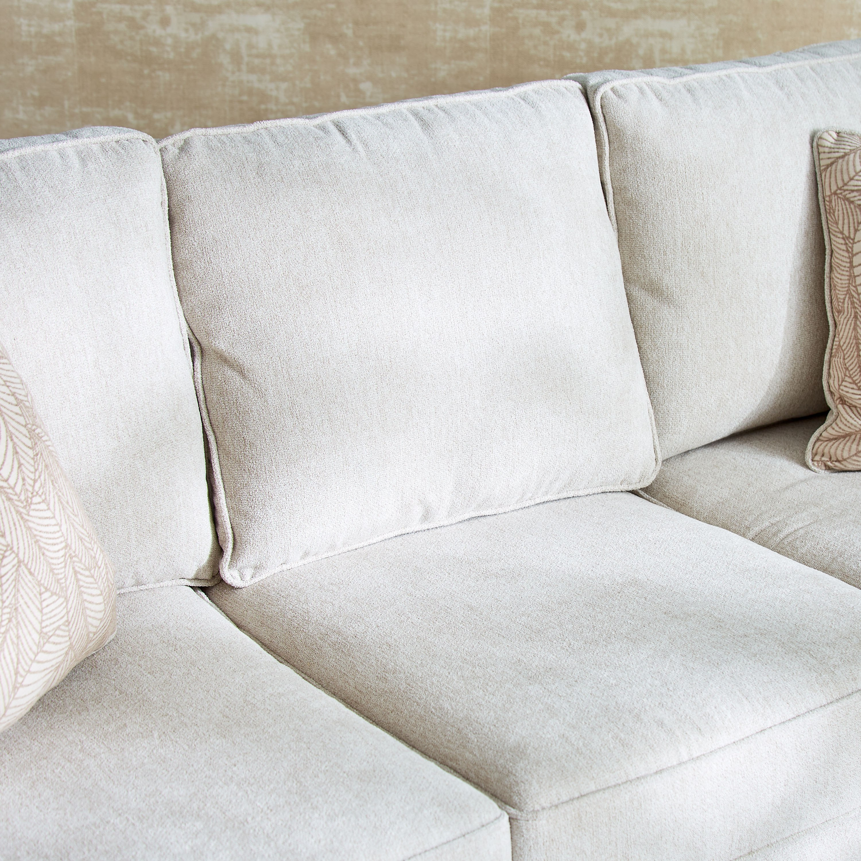 كنبة 3 مقاعد من فيجاس-hbxlivingroom-sofasandarmchairs-sofas-image-4