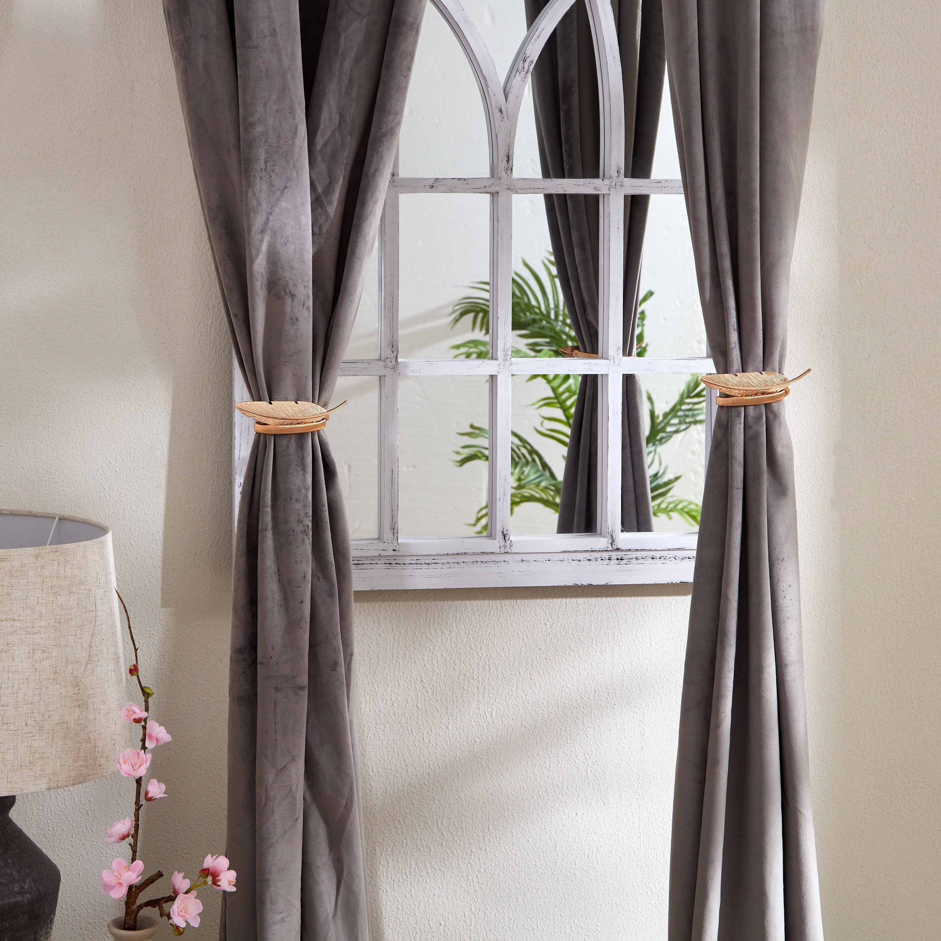 مثبّت ستائر بتصميم ورقة شجر من دازل - طقم من قطعتين-hbxhomeware-hbxdecorandfurnishings-image-2