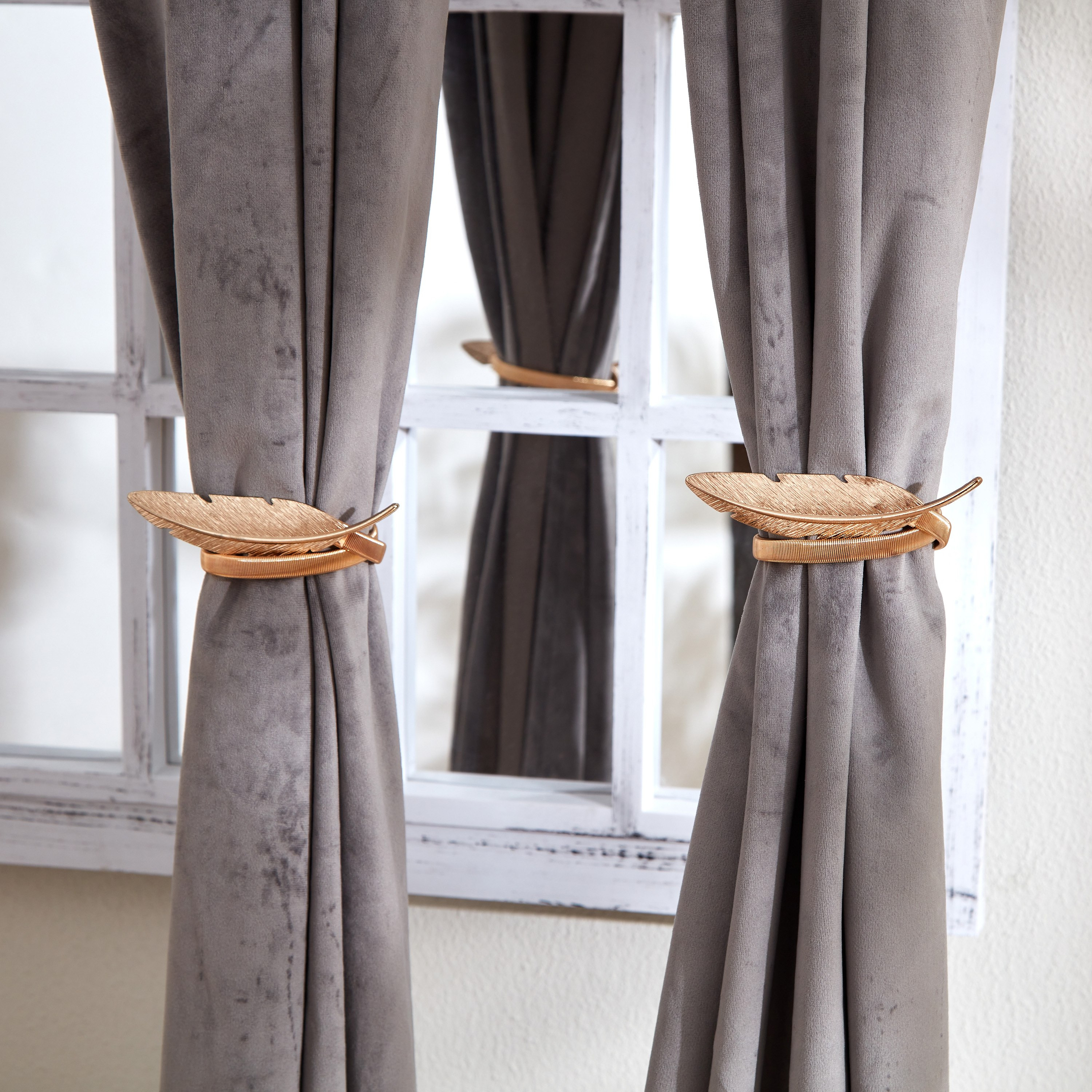 مثبّت ستائر بتصميم ورقة شجر من دازل - طقم من قطعتين-hbxhomeware-hbxdecorandfurnishings-image-1